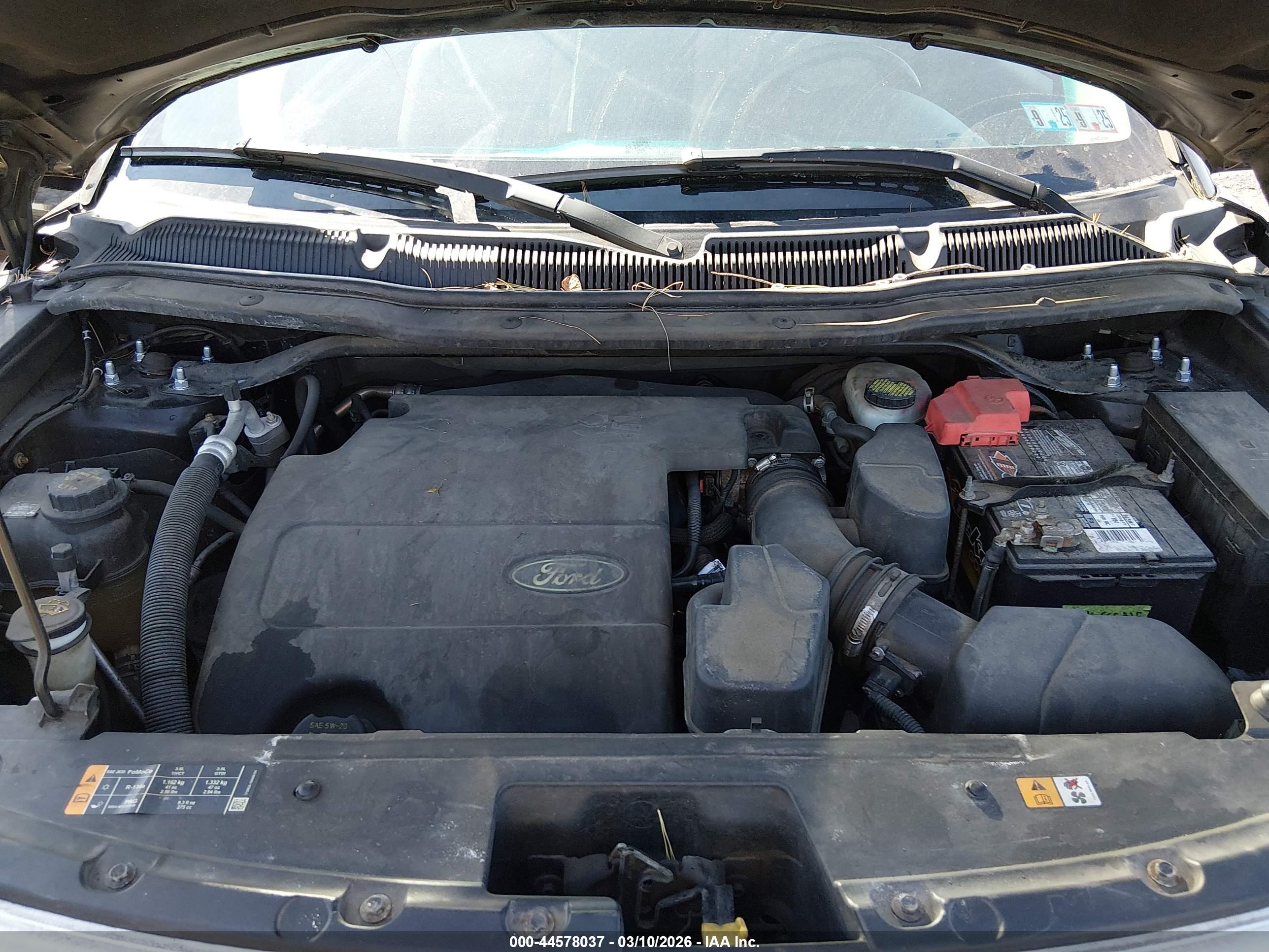 FORD EXPLORER image 10