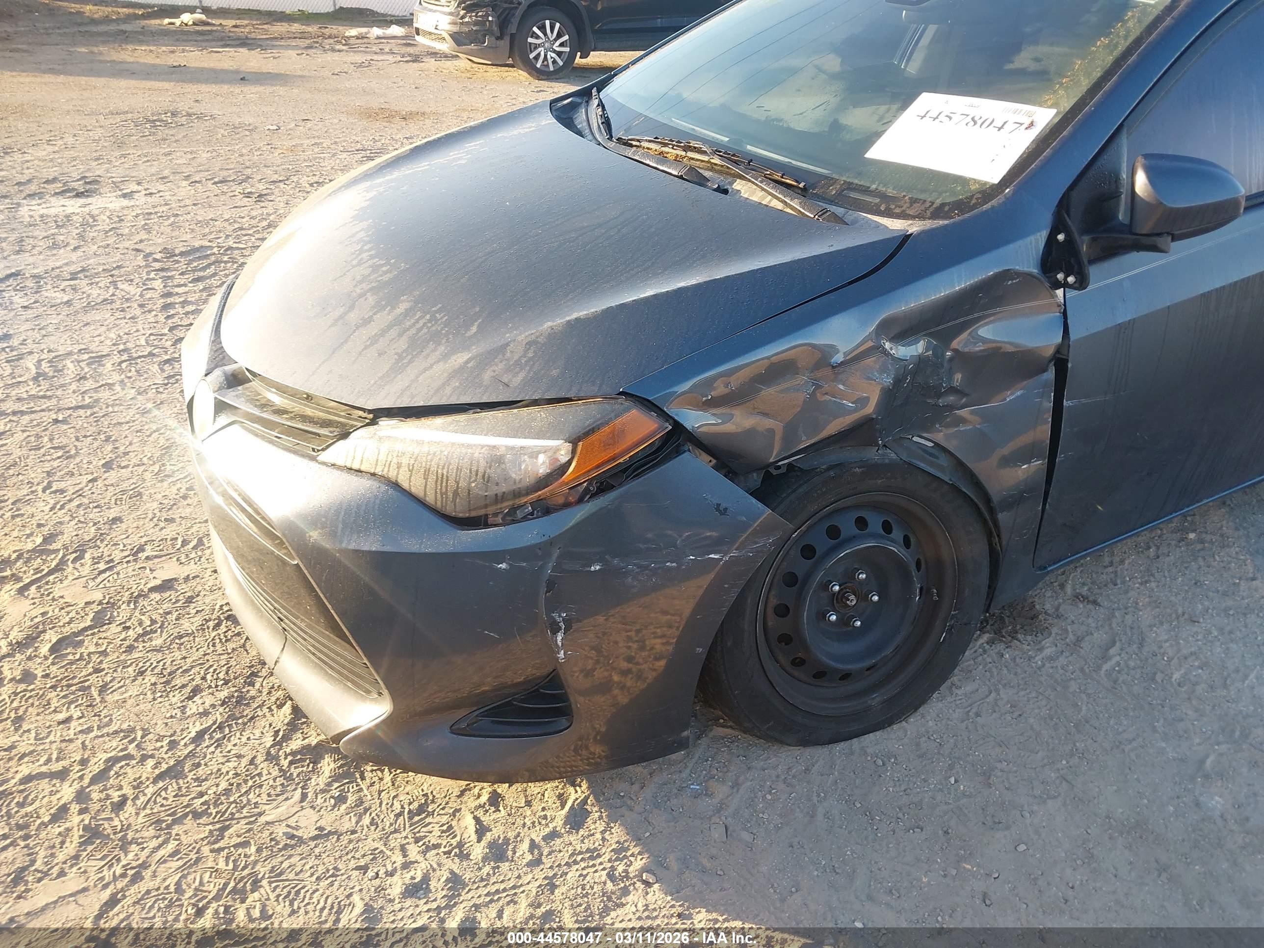 TOYOTA COROLLA image 6