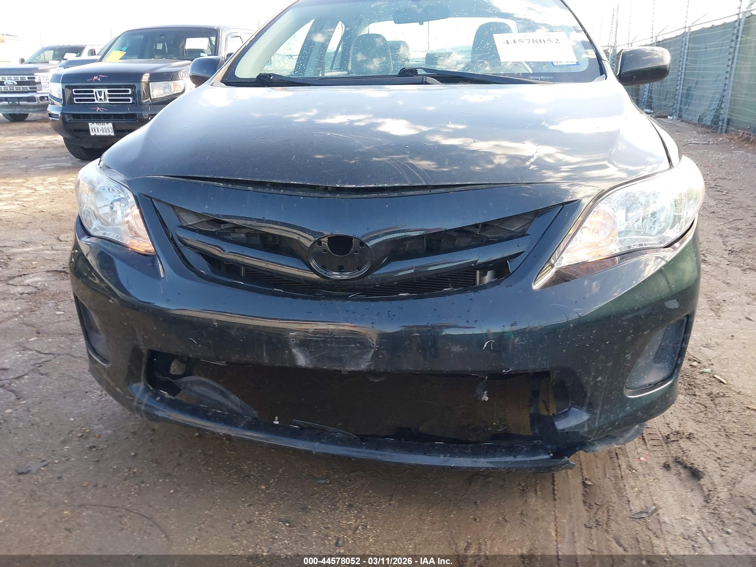 TOYOTA COROLLA image 6