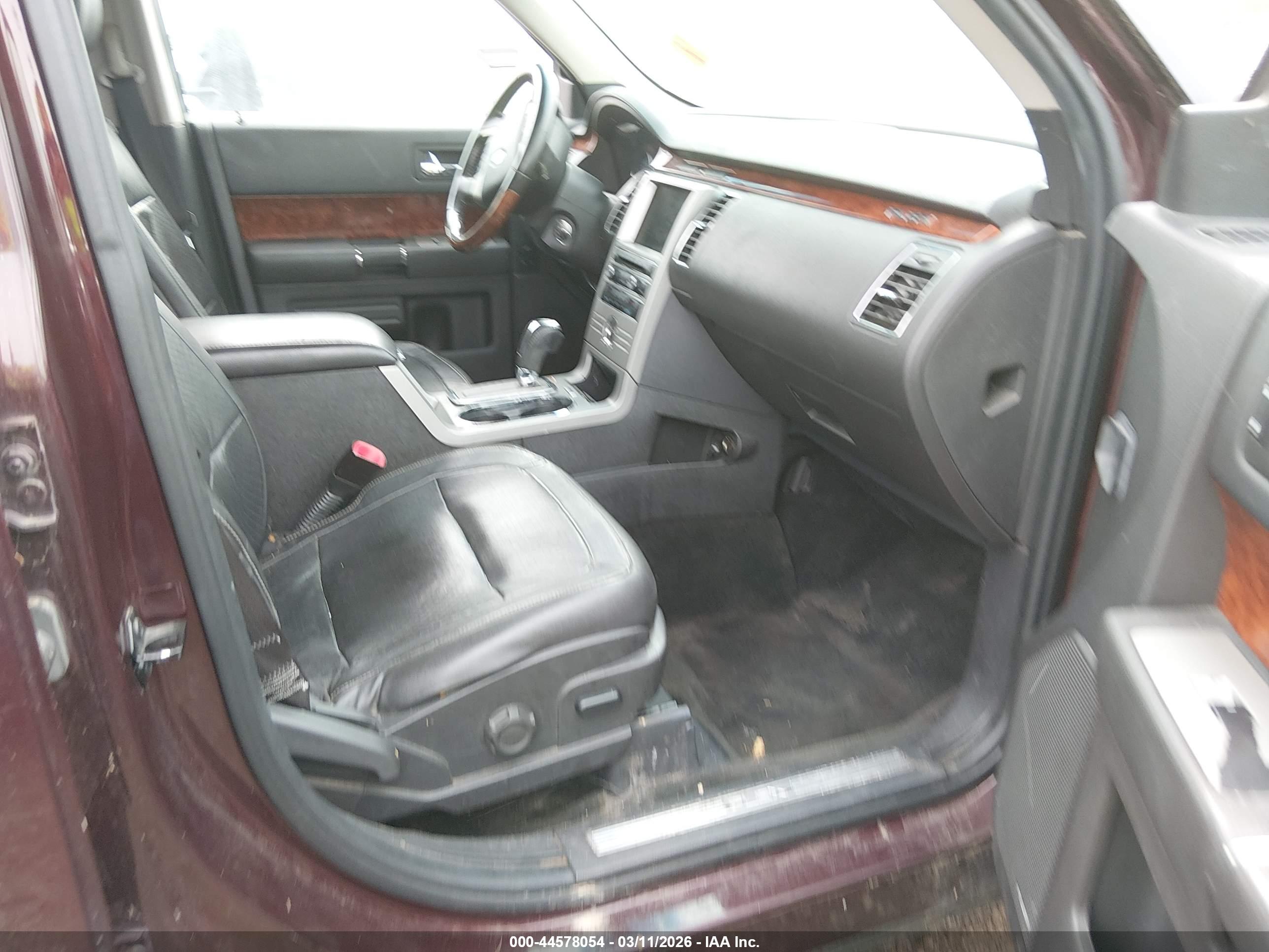 FORD FLEX image 5