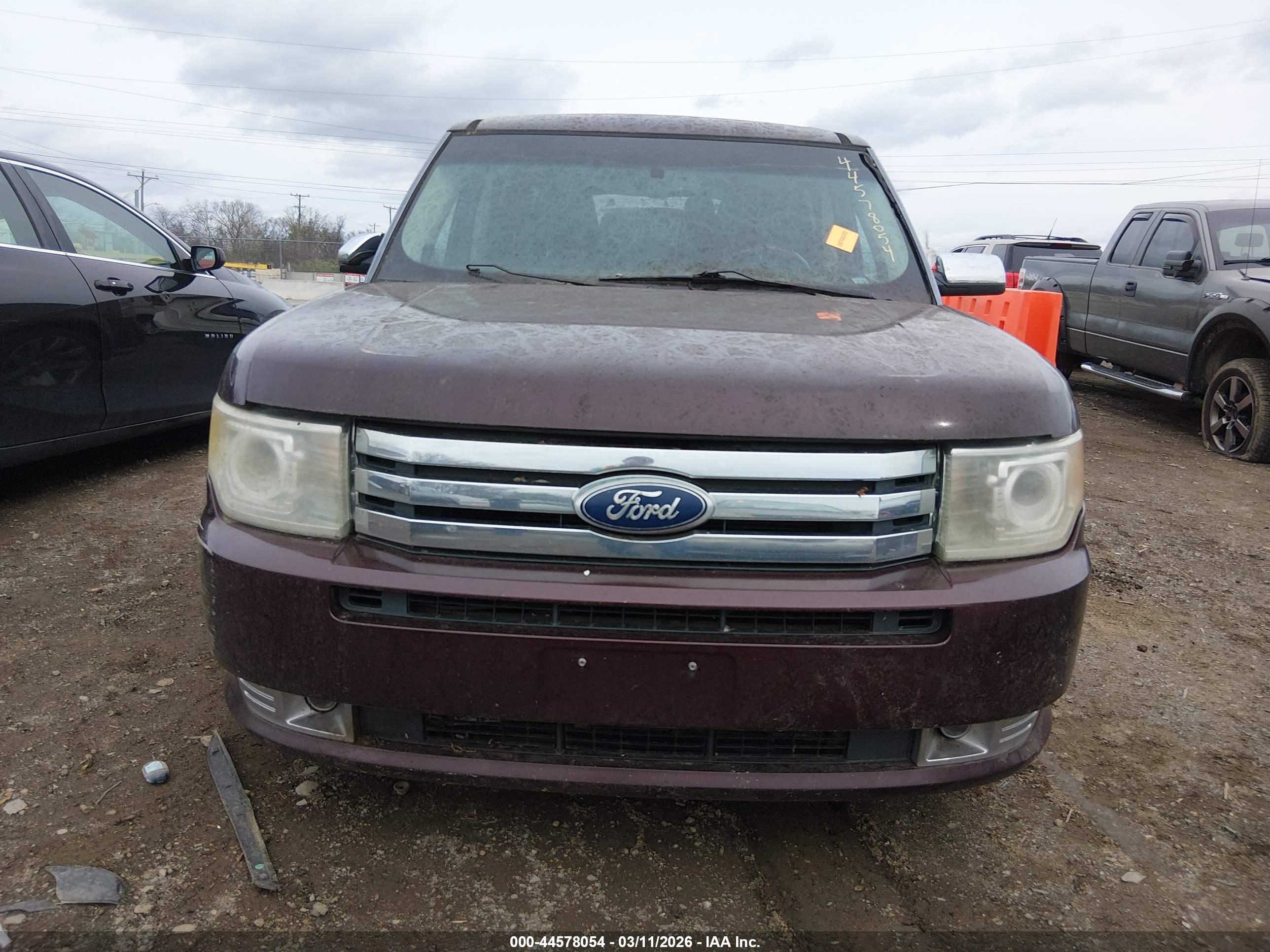 FORD FLEX image 6