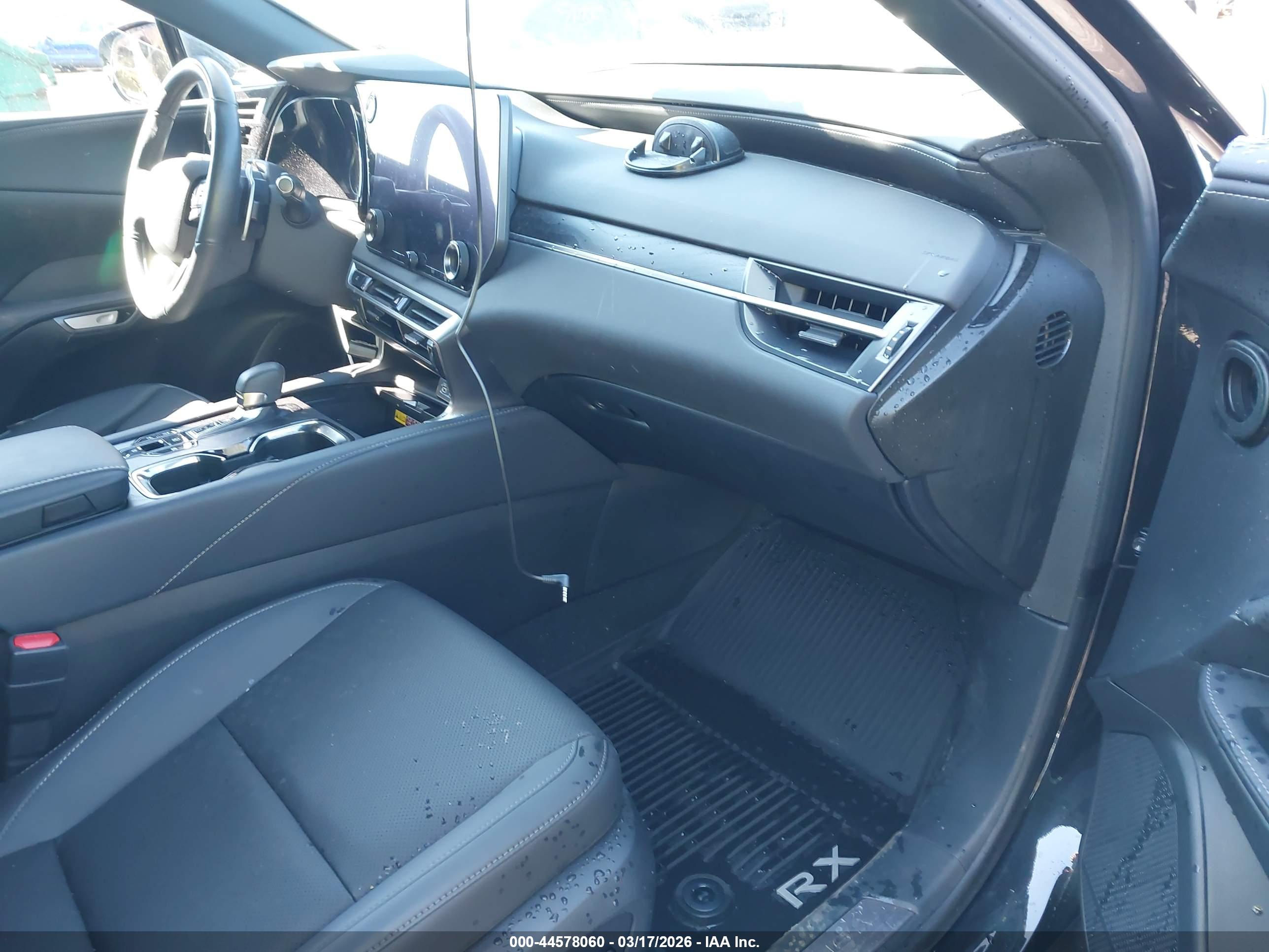 LEXUS RX image 5
