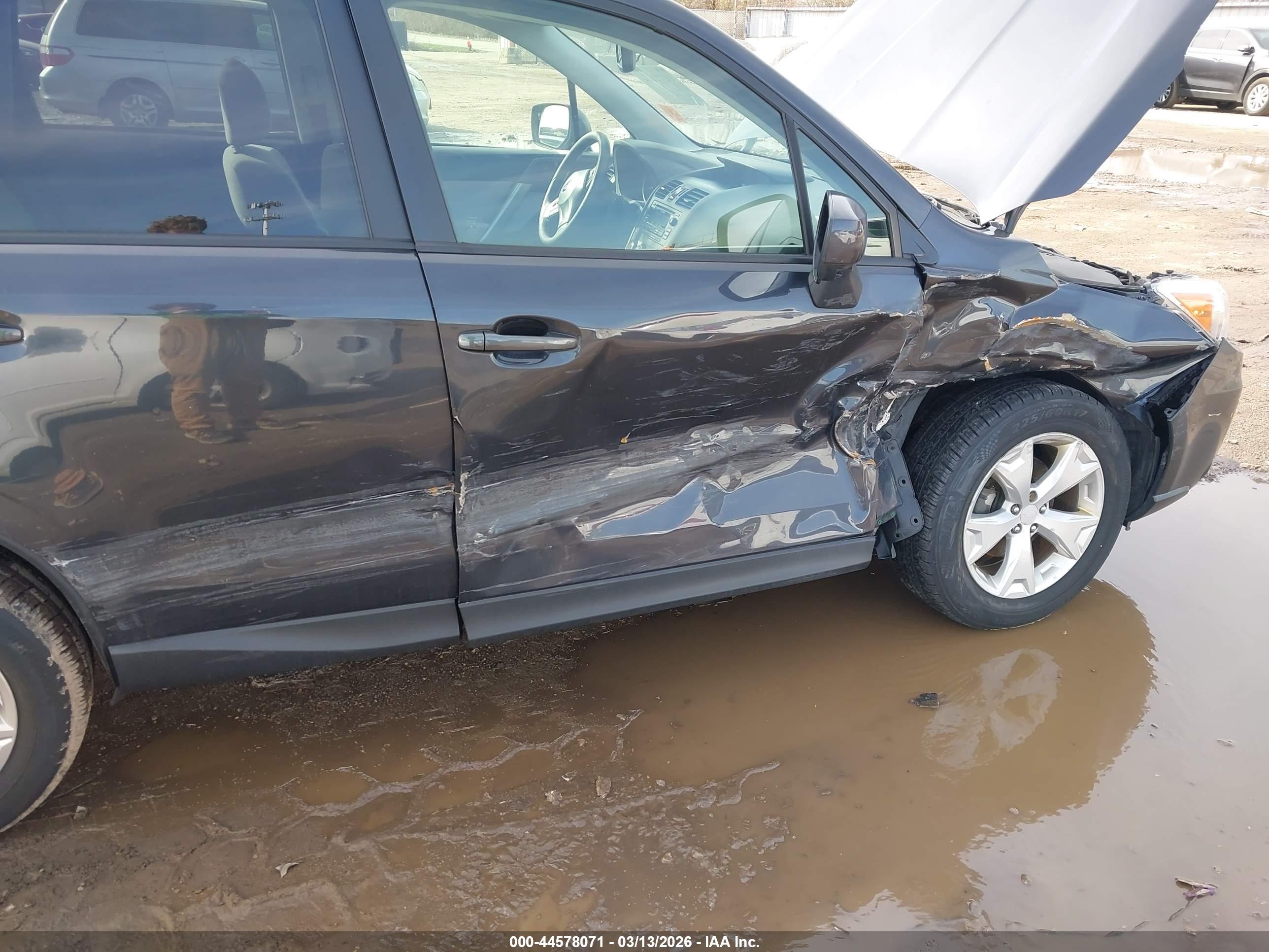 SUBARU FORESTER image 6