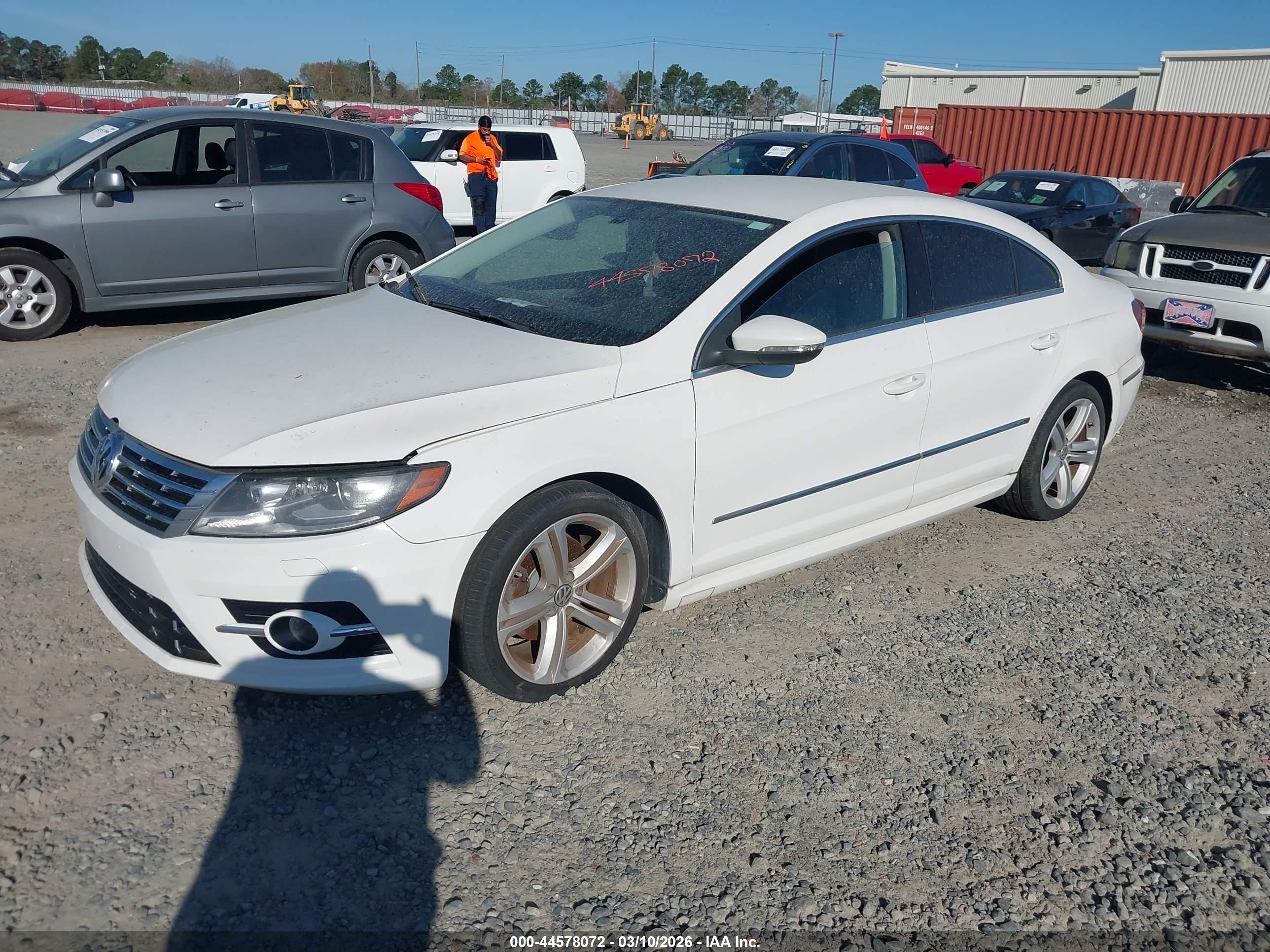 VOLKSWAGEN CC image 2