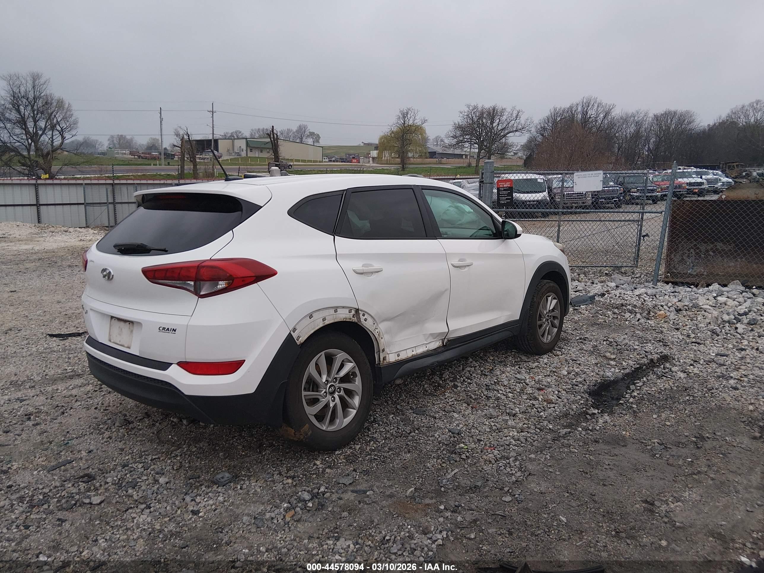 HYUNDAI TUCSON image 4