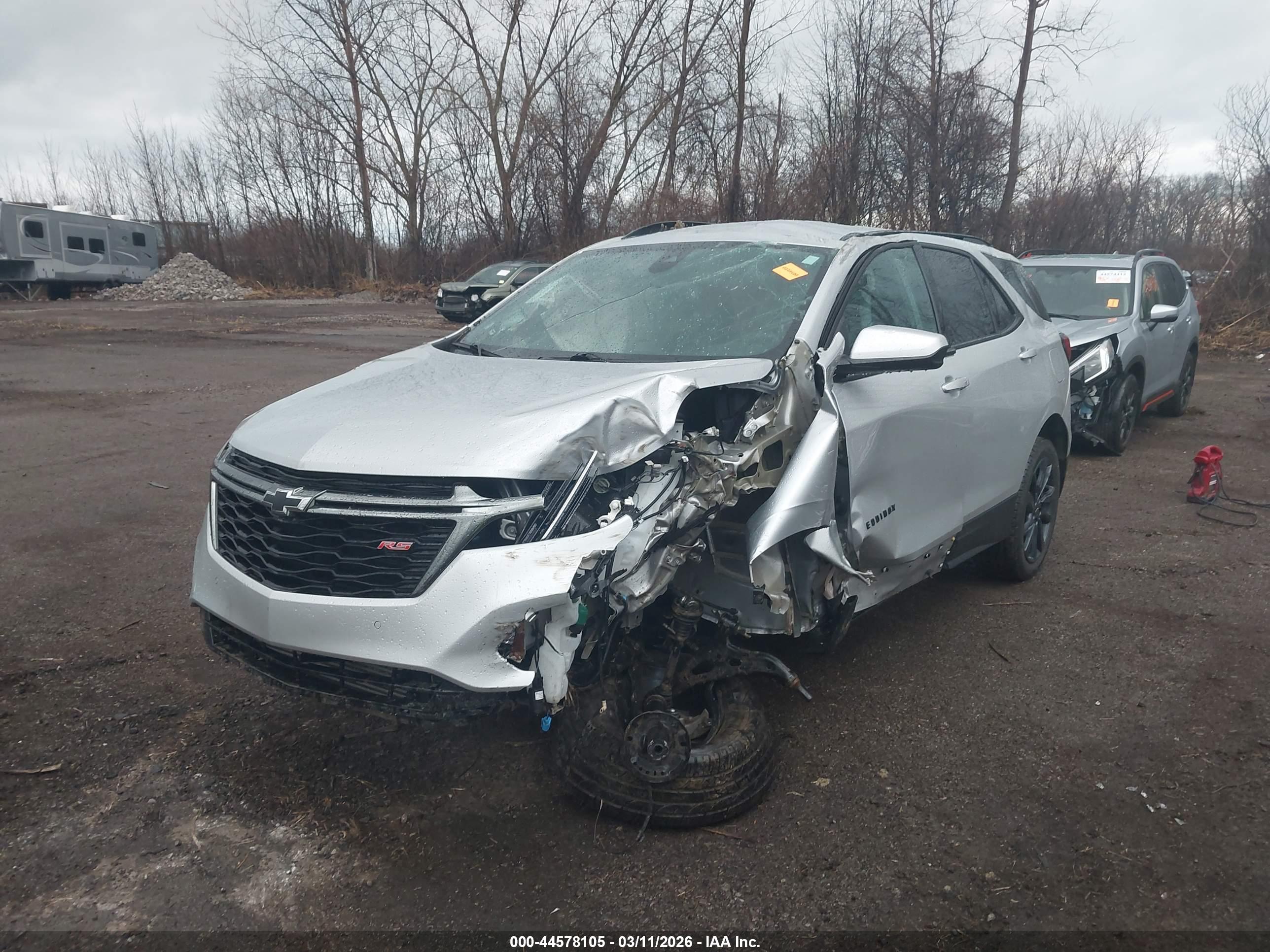 CHEVROLET EQUINOX image 2