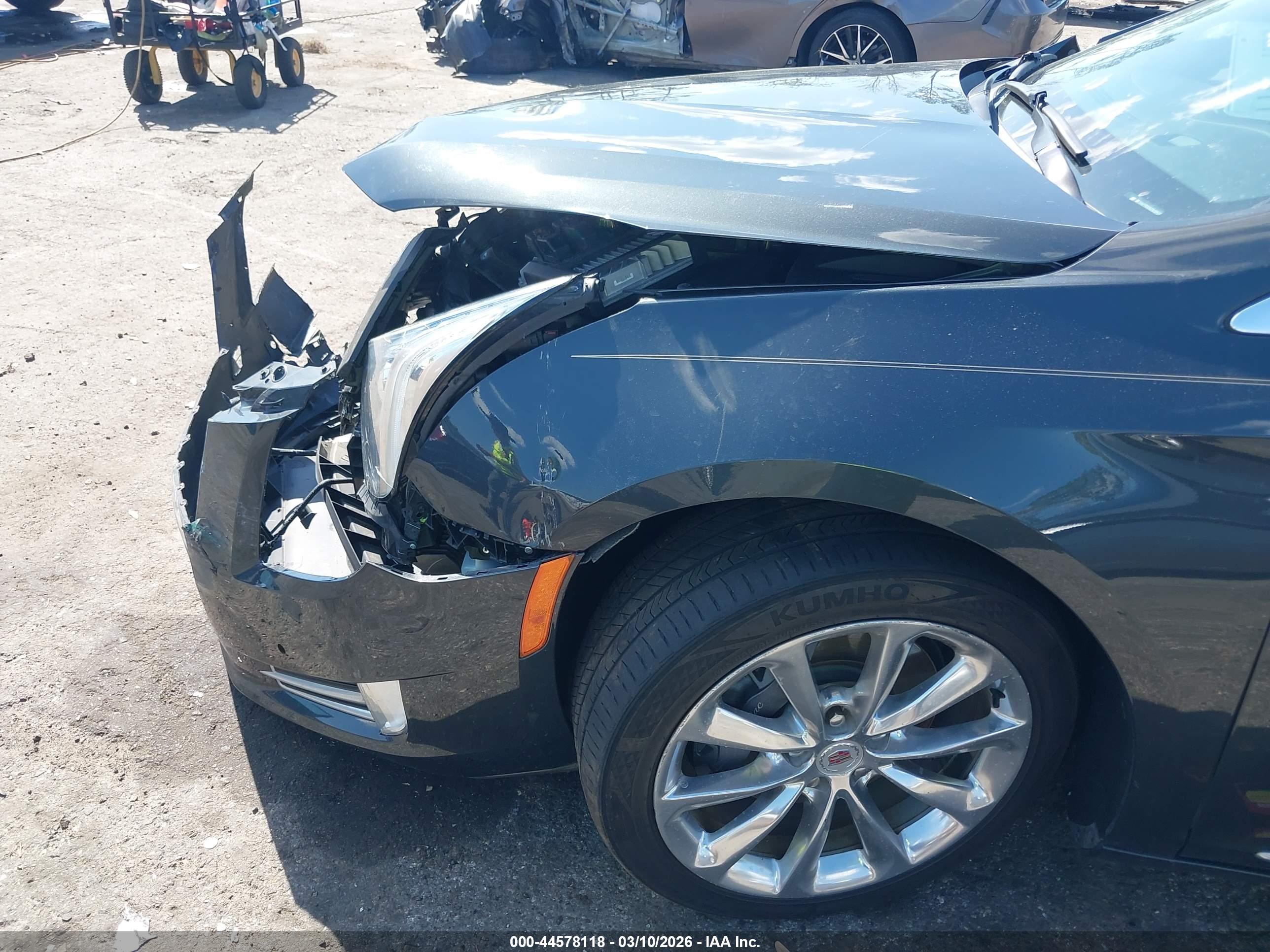 CADILLAC XTS image 6