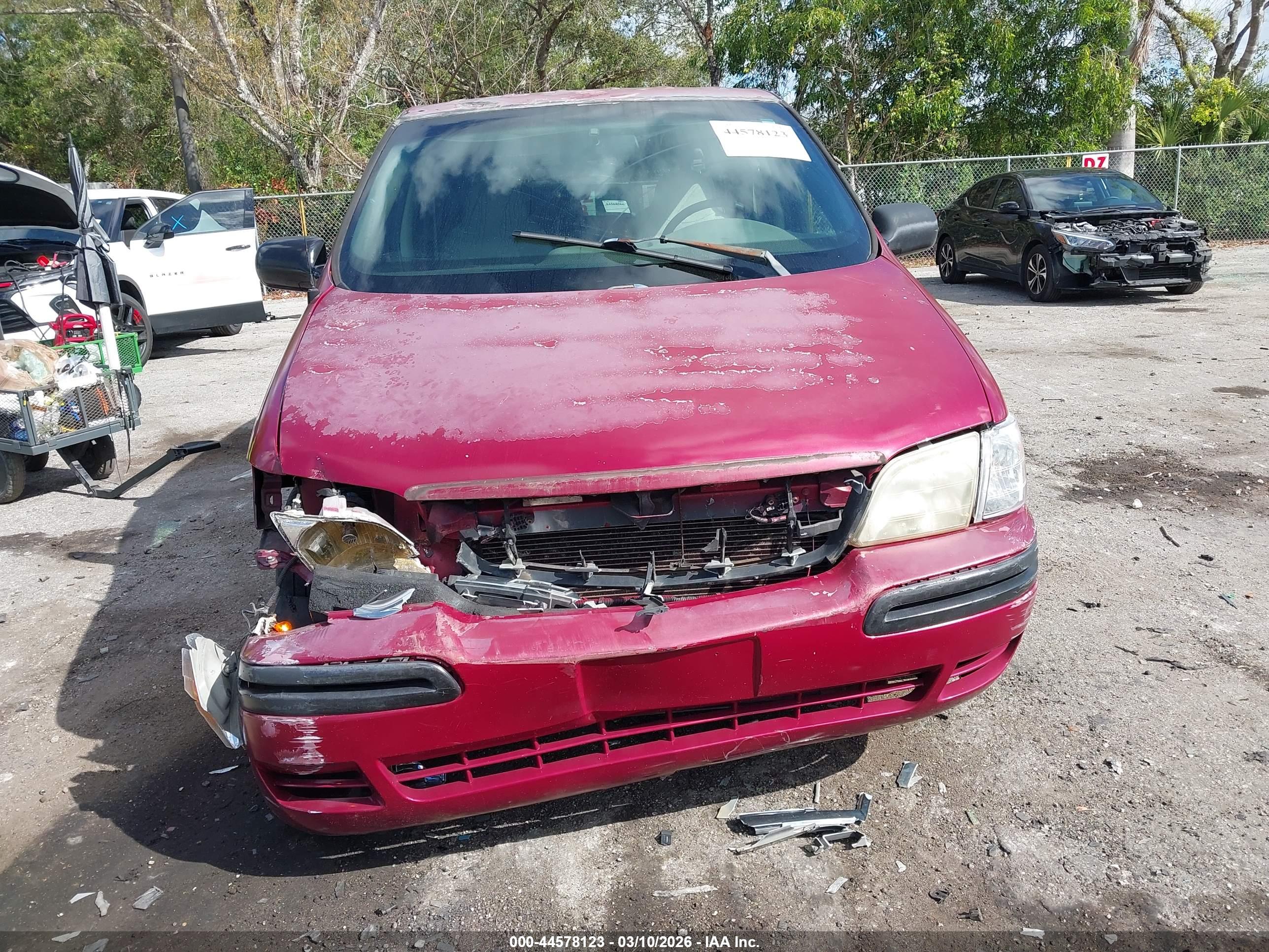 CHEVROLET VENTURE image 6