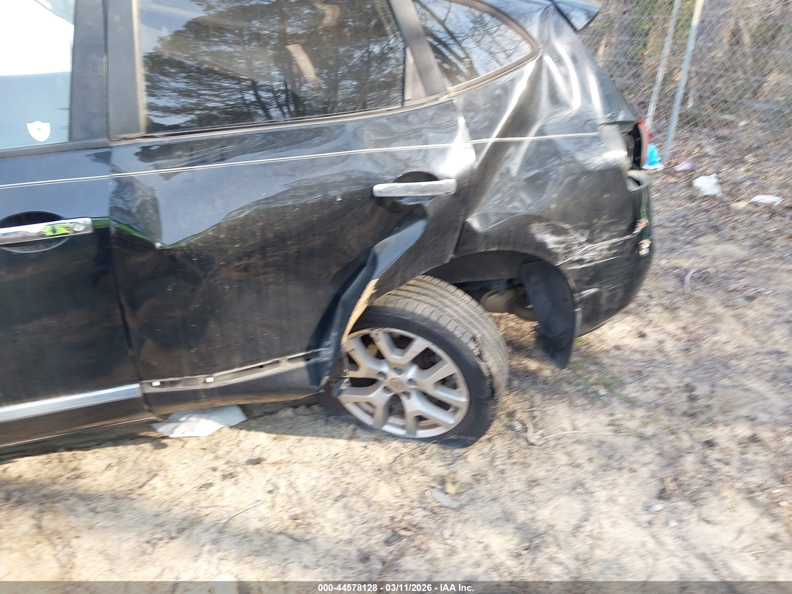 NISSAN ROGUE image 6