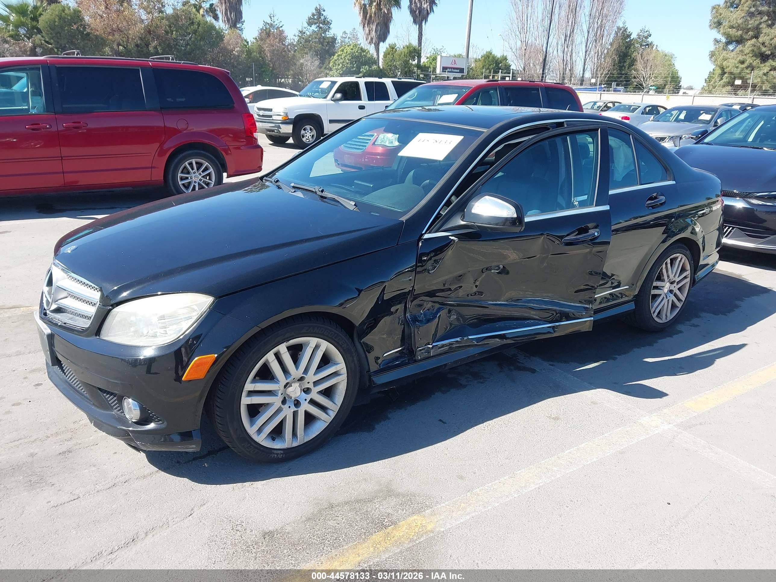 MERCEDES-BENZ C image 2