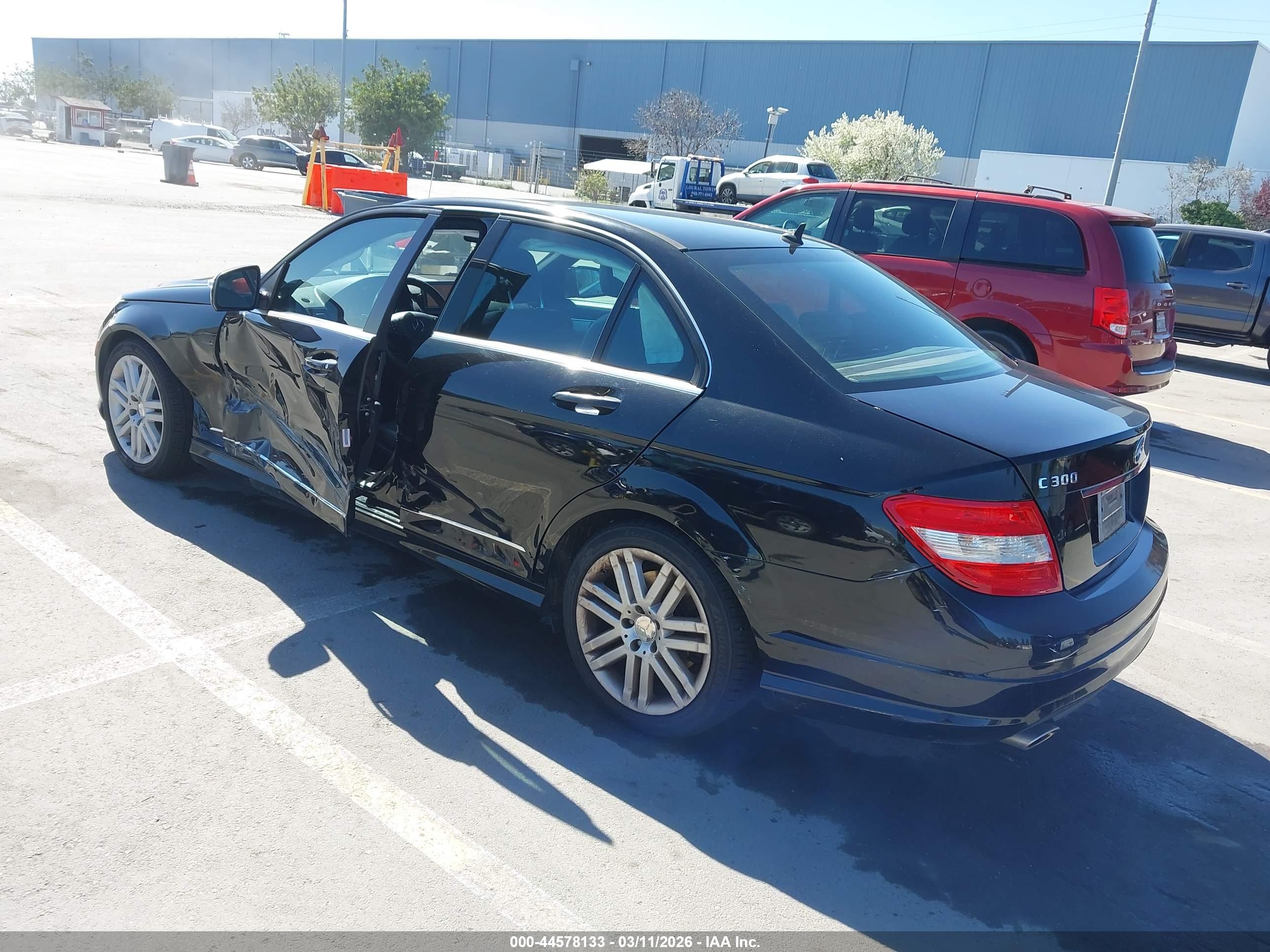 MERCEDES-BENZ C image 3