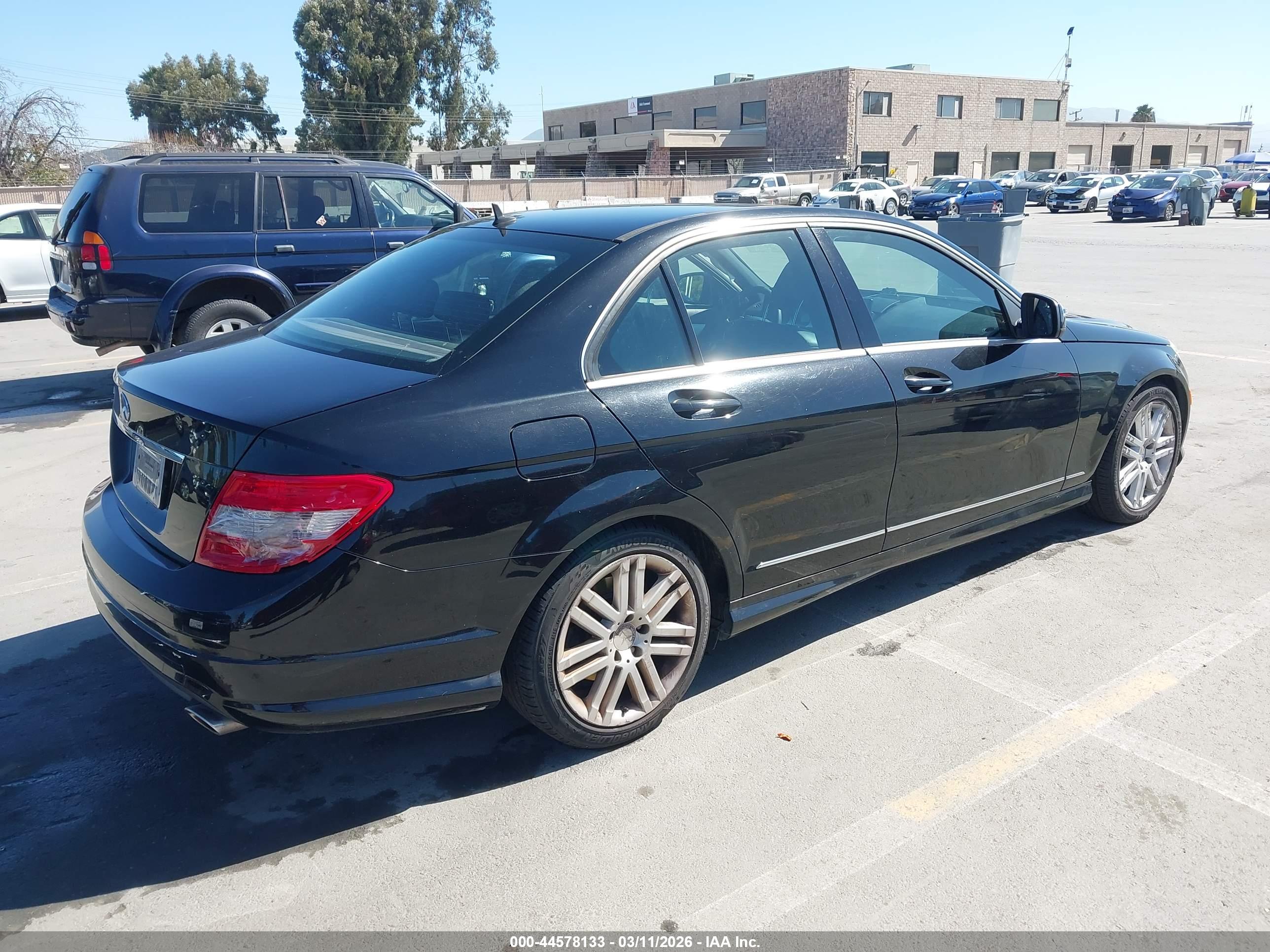 MERCEDES-BENZ C image 4