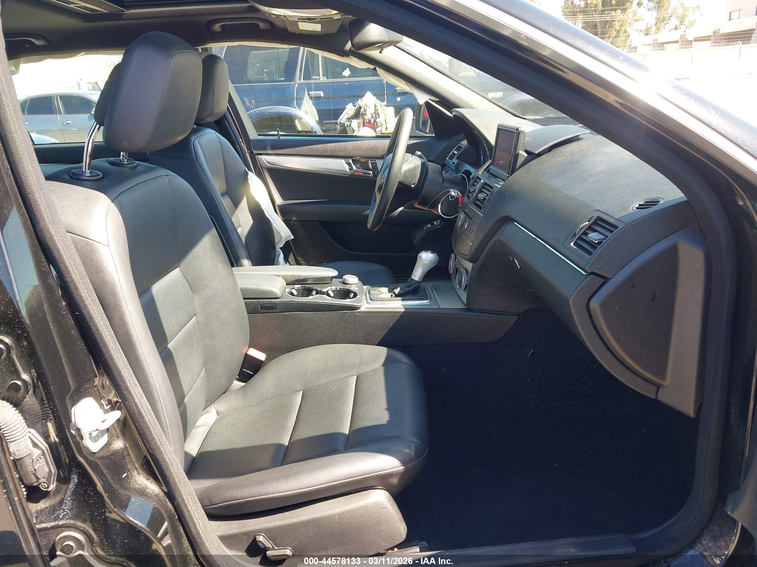 MERCEDES-BENZ C image 5
