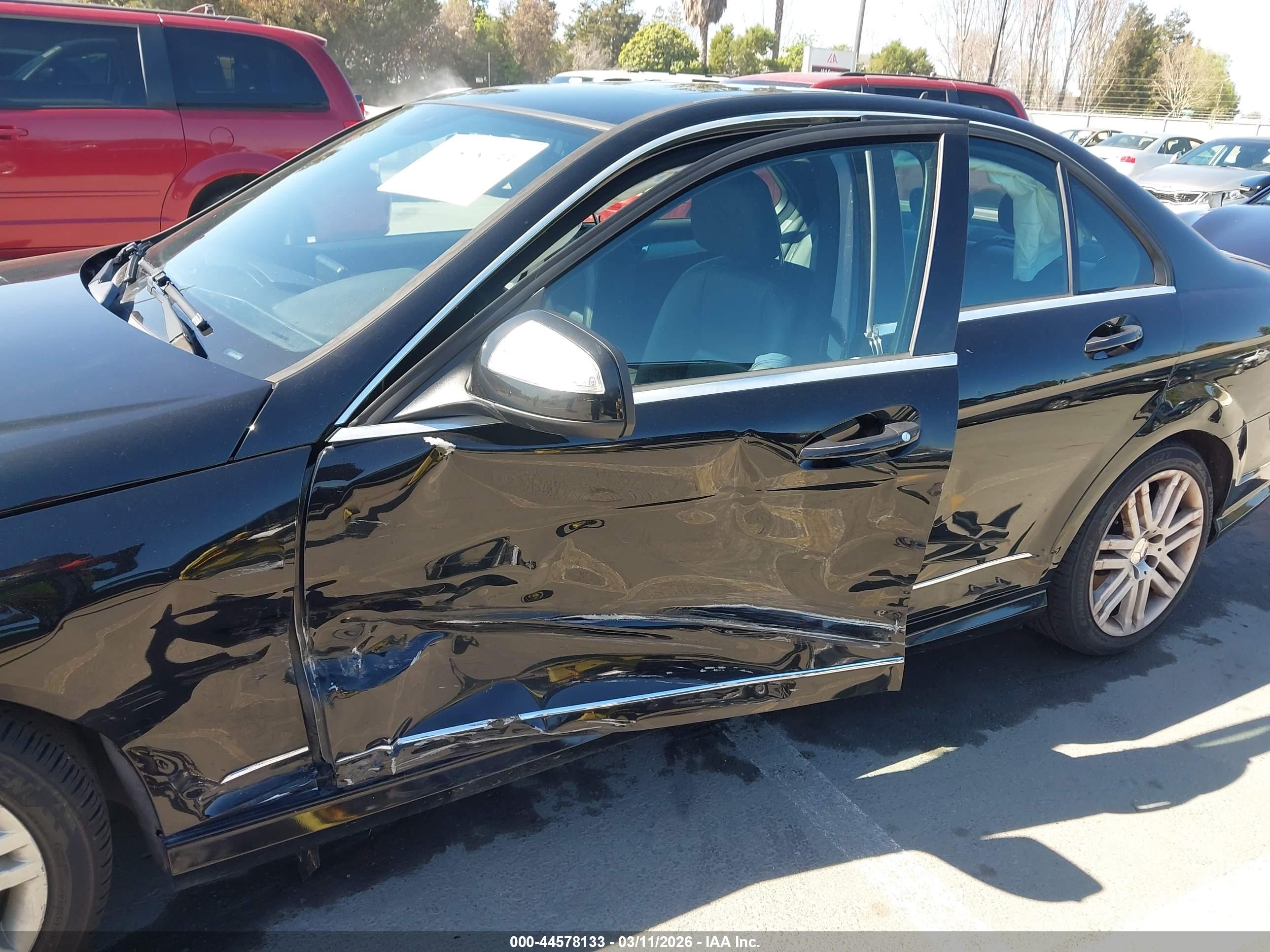 MERCEDES-BENZ C image 6