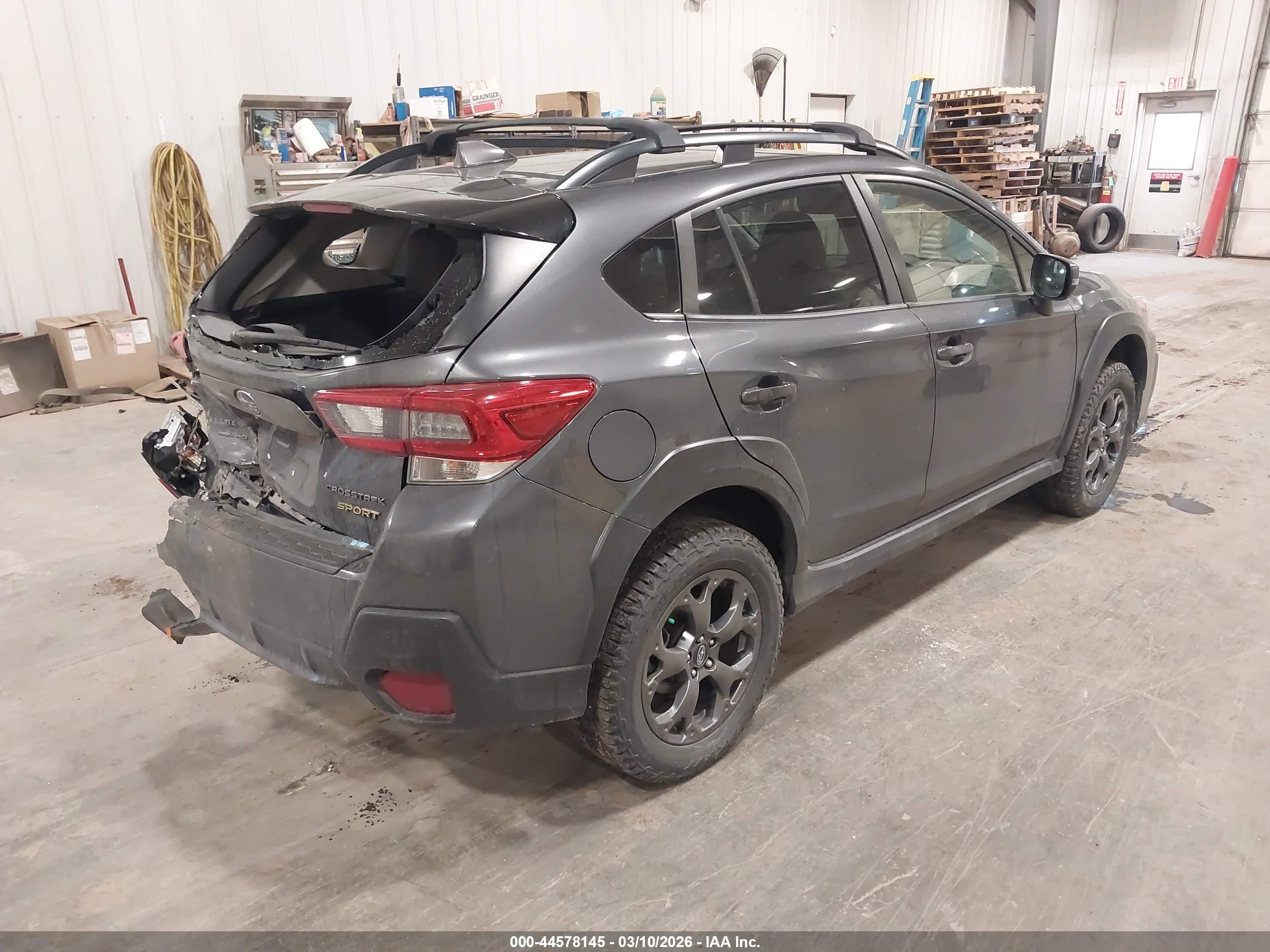 SUBARU CROSSTREK image 4