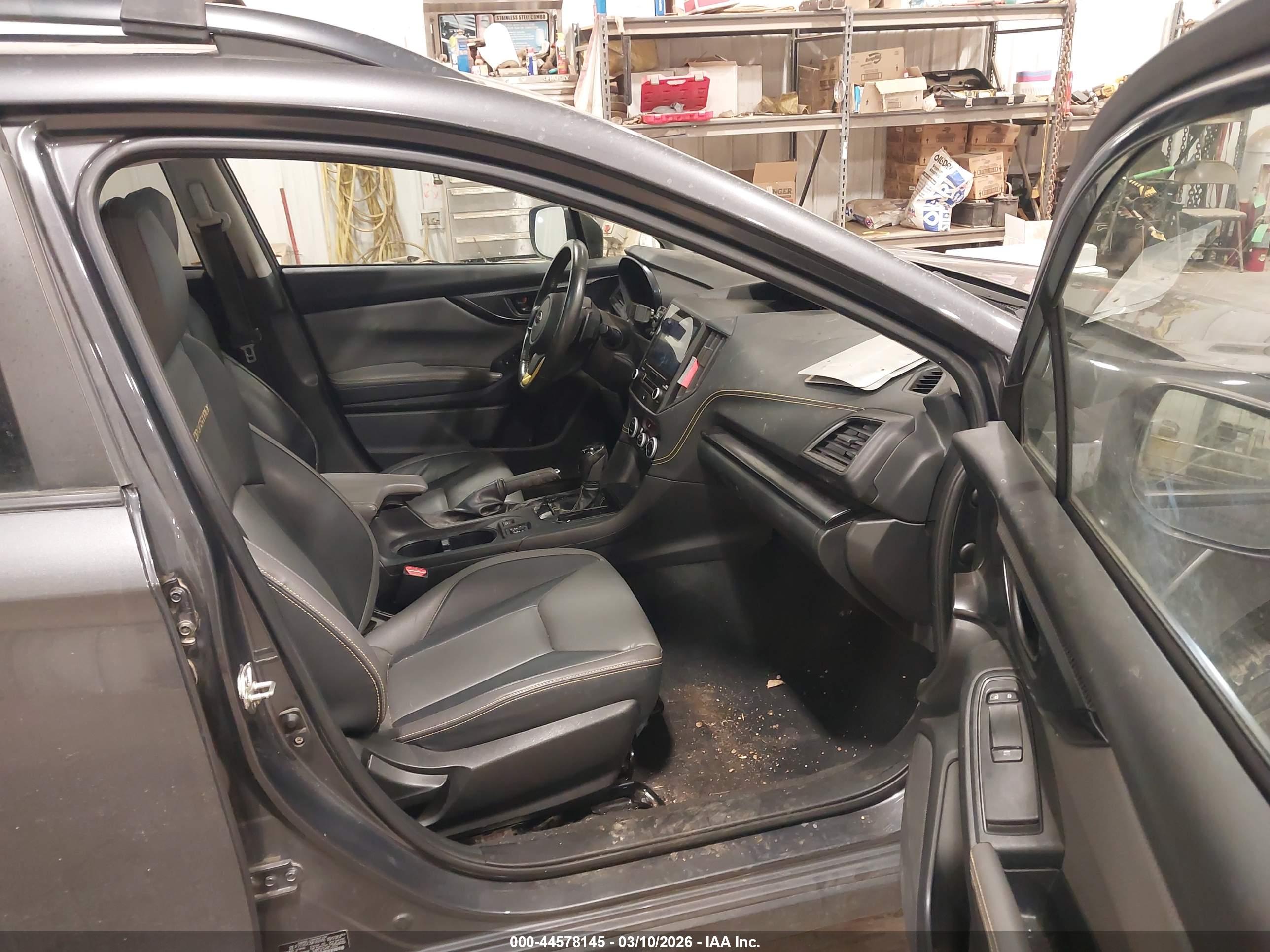 SUBARU CROSSTREK image 5