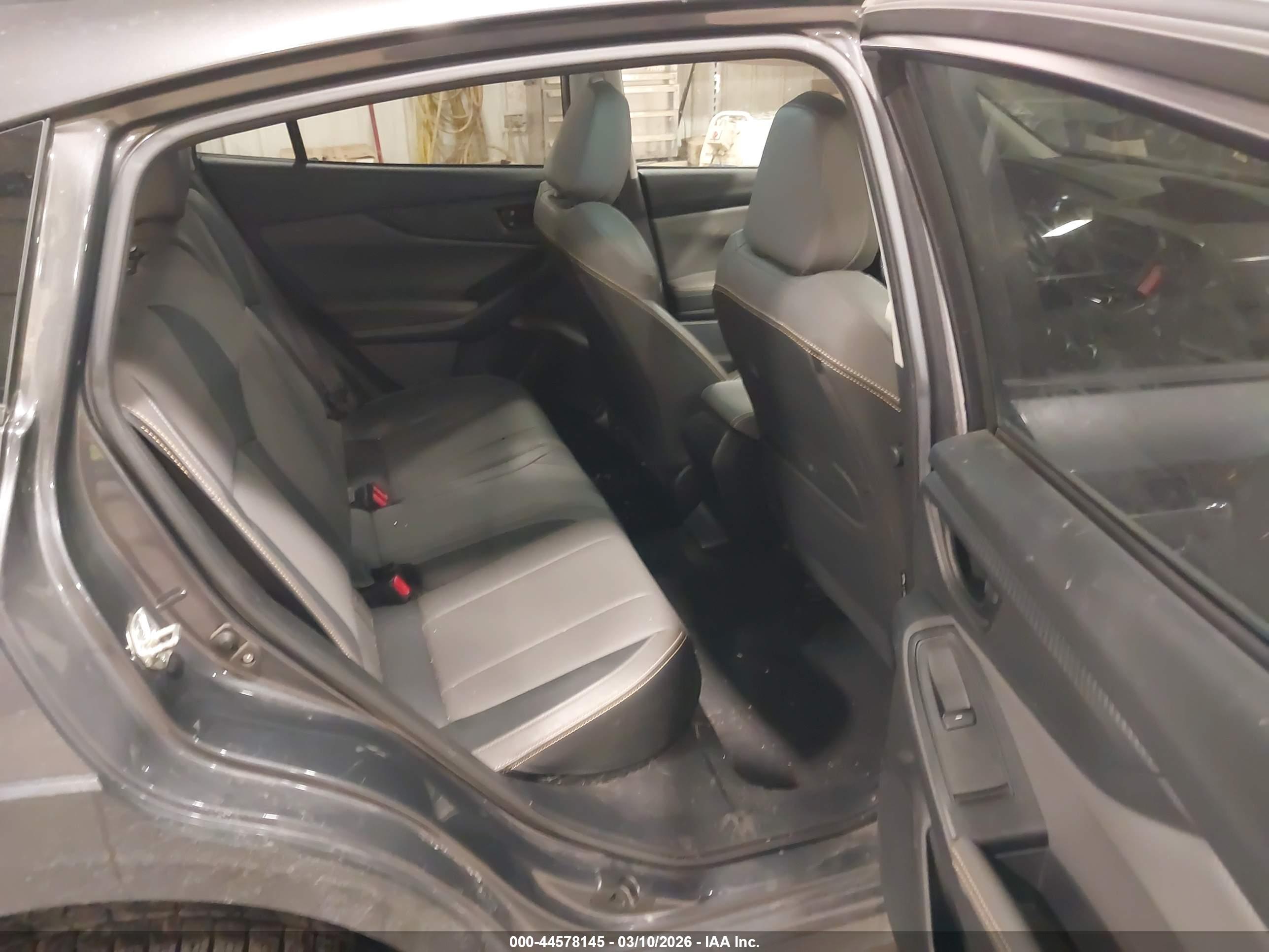 SUBARU CROSSTREK image 8
