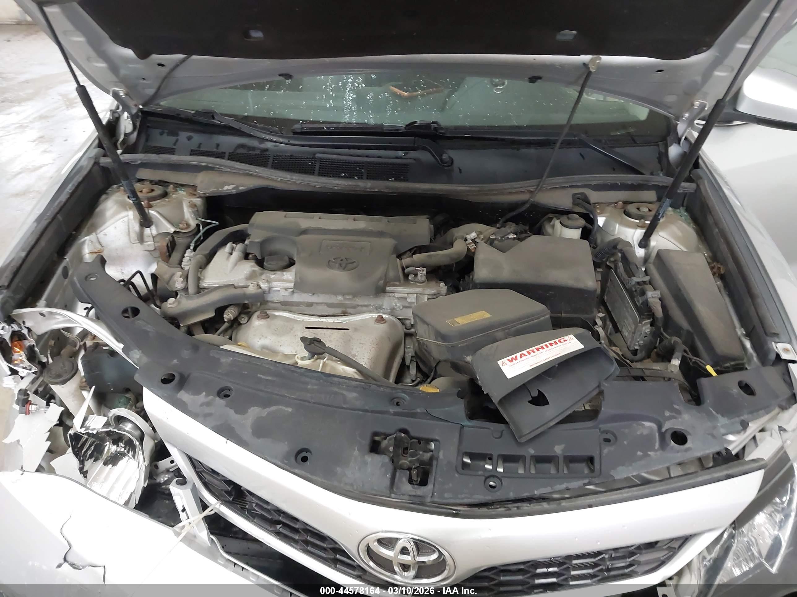 TOYOTA CAMRY image 10