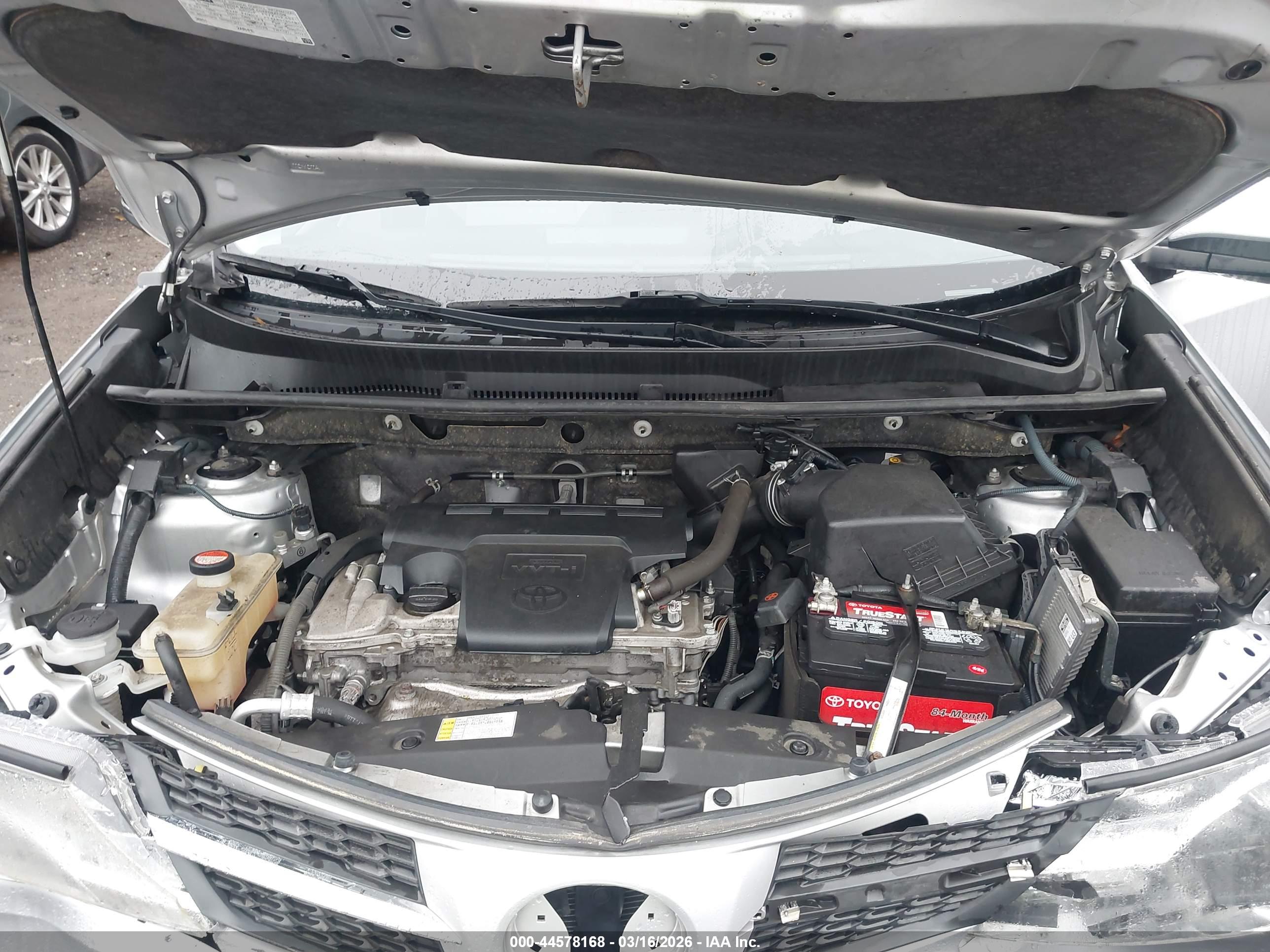 TOYOTA RAV4 image 10