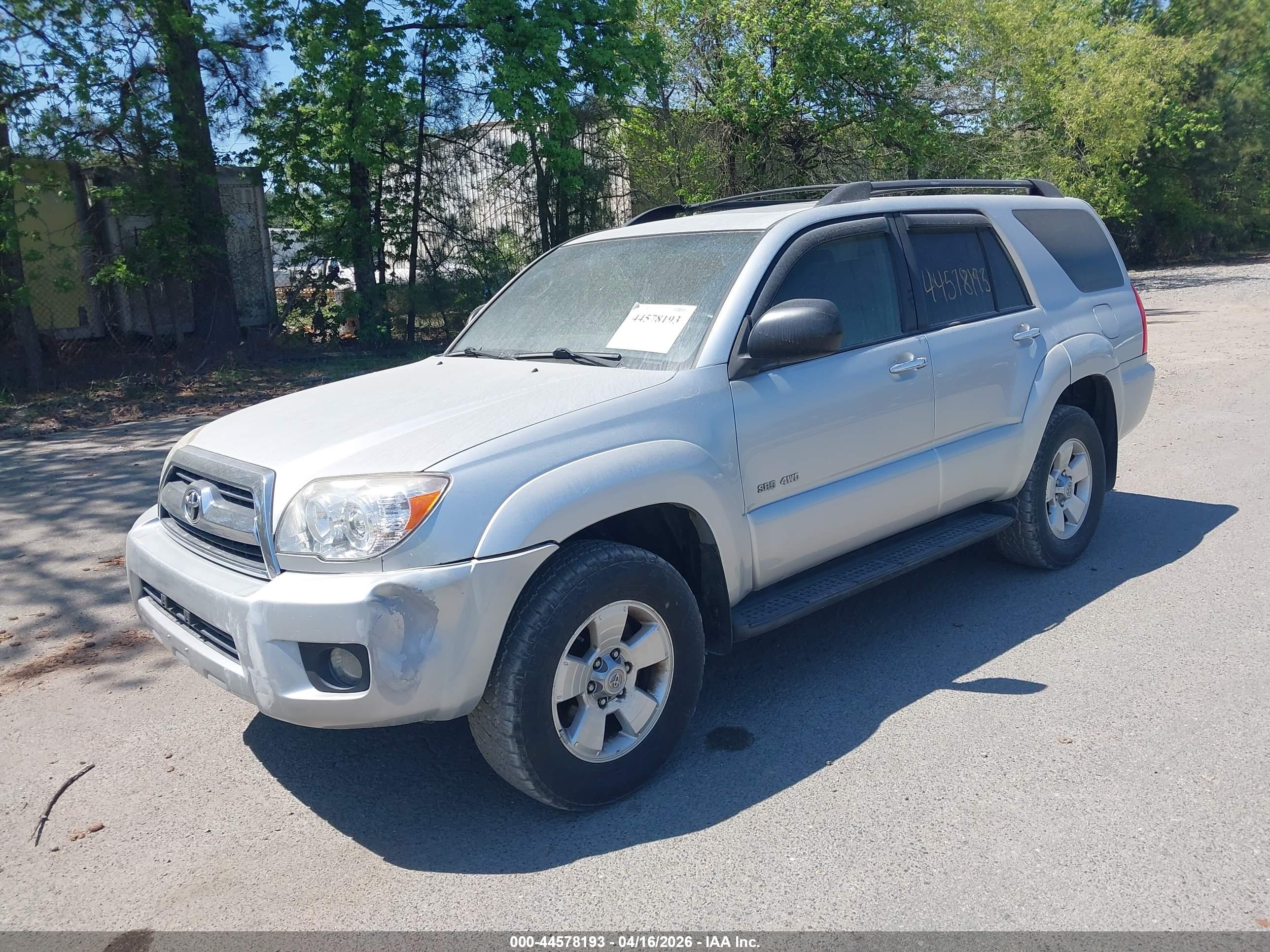 TOYOTA 4RUNNER image 2