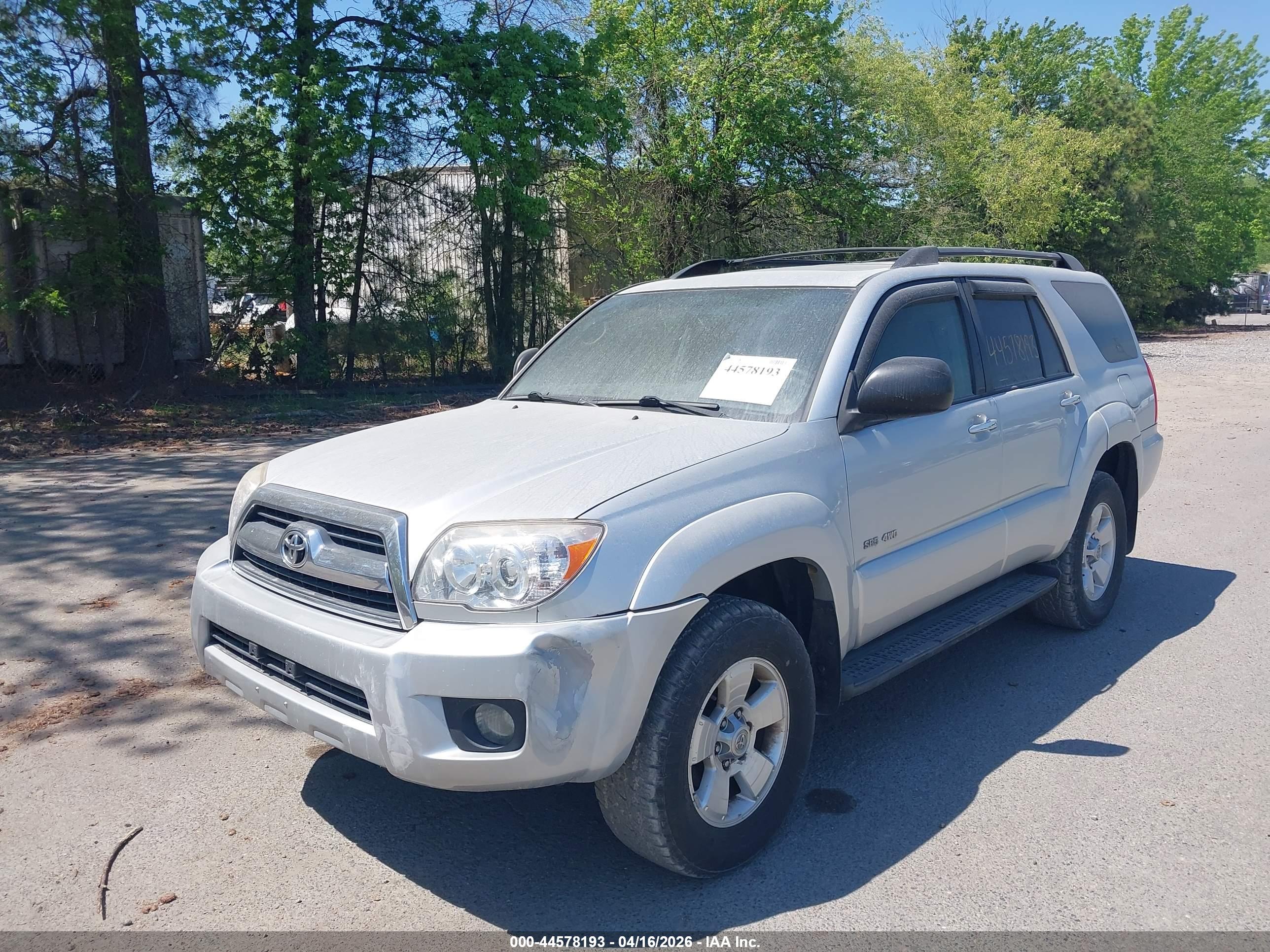 TOYOTA 4RUNNER image 6