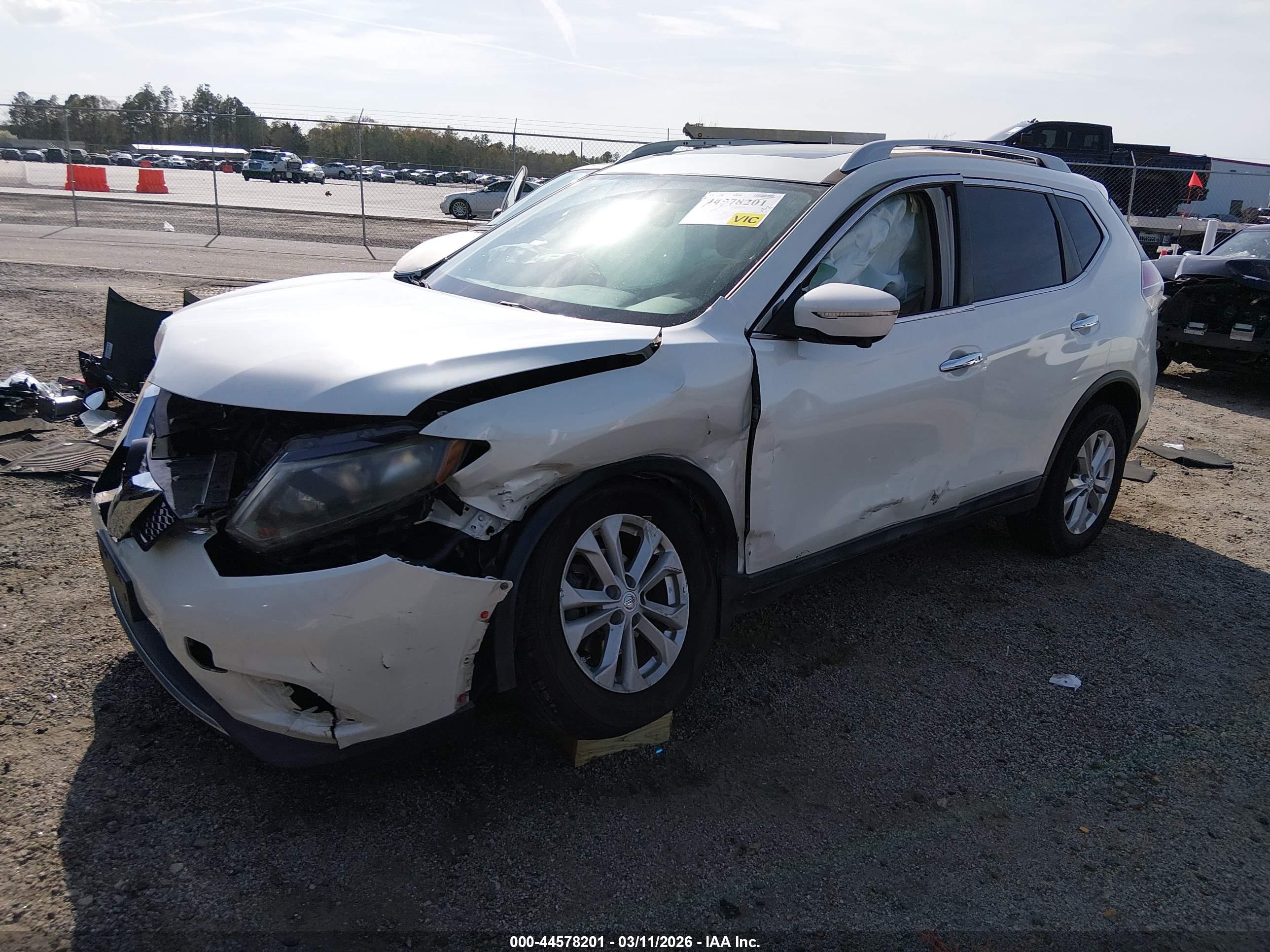 NISSAN ROGUE image 2