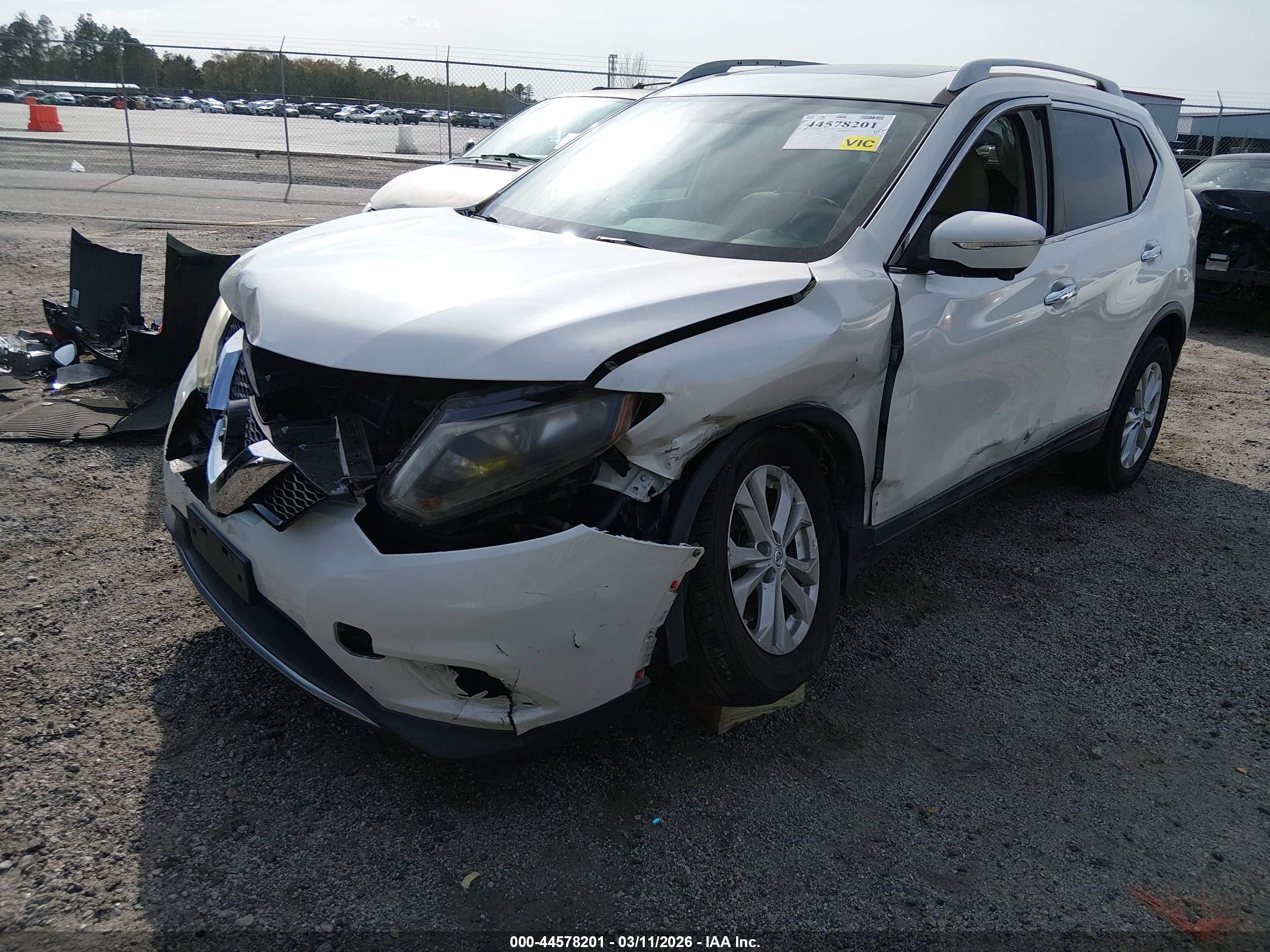 NISSAN ROGUE image 6