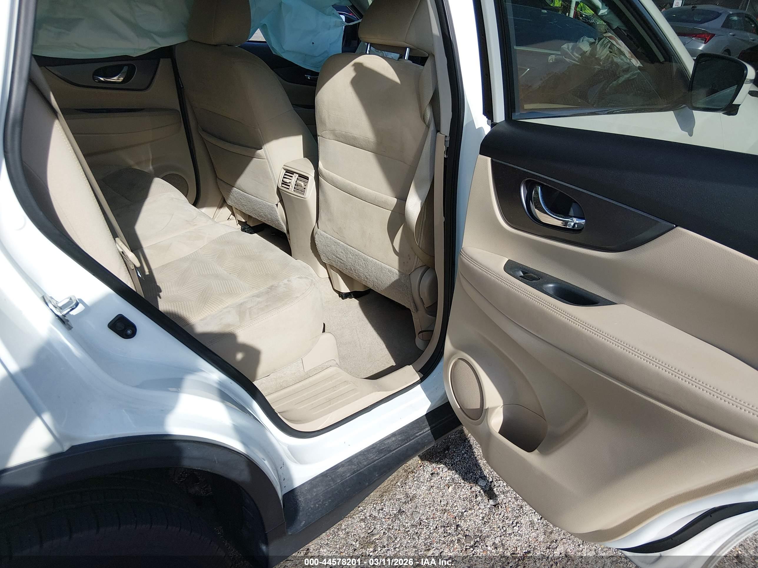 NISSAN ROGUE image 8