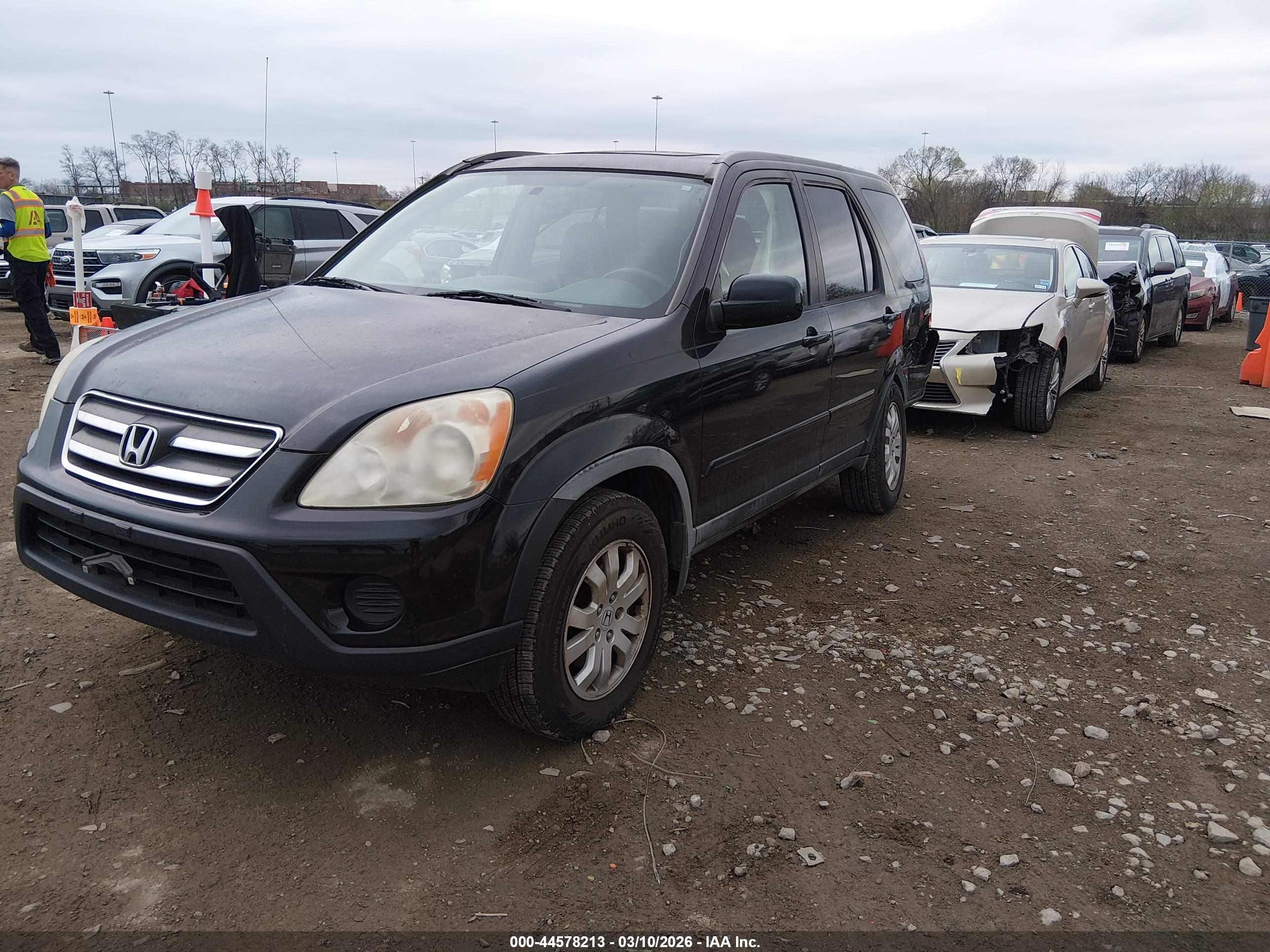 HONDA CR-V image 2