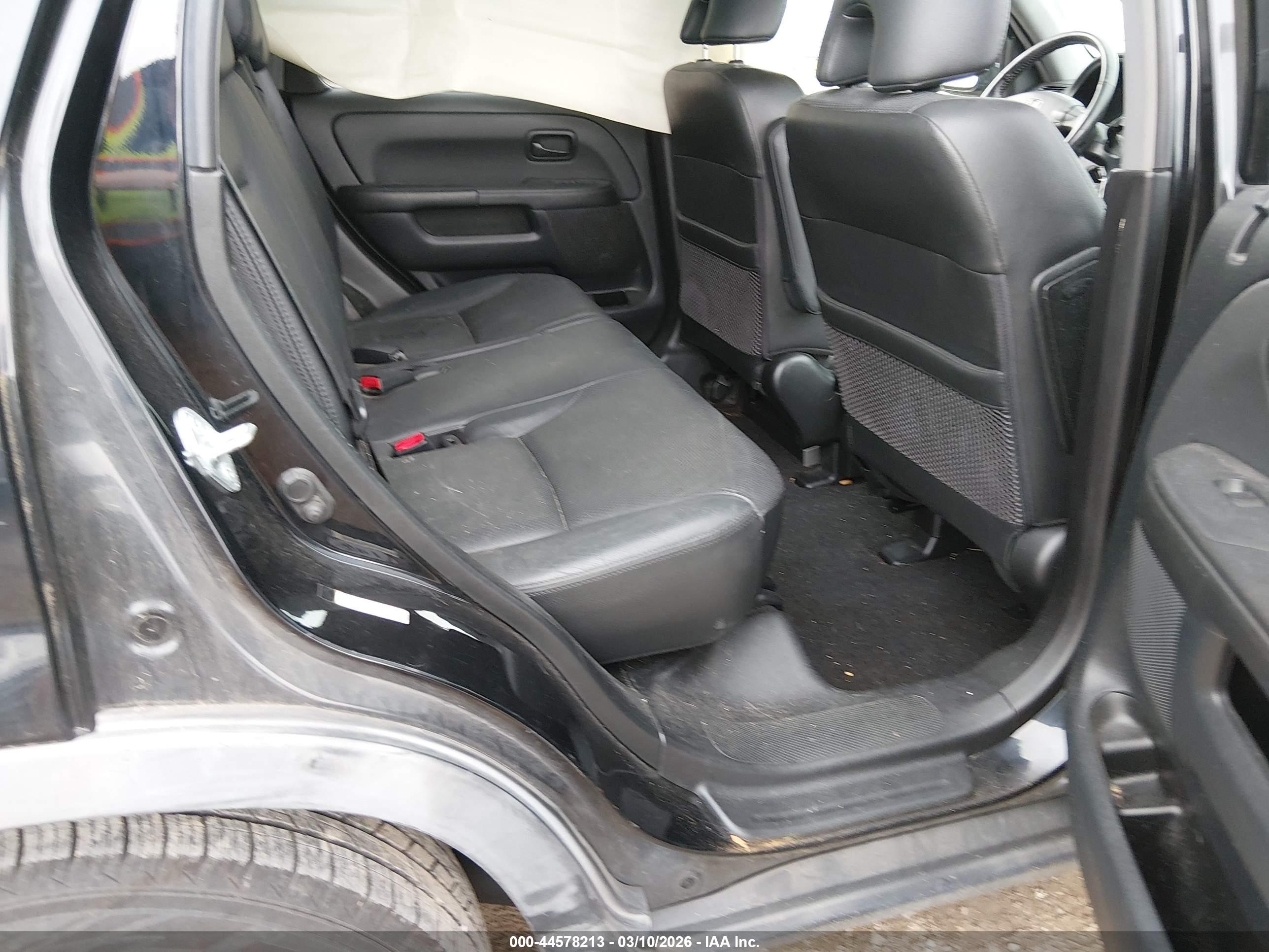 HONDA CR-V image 8