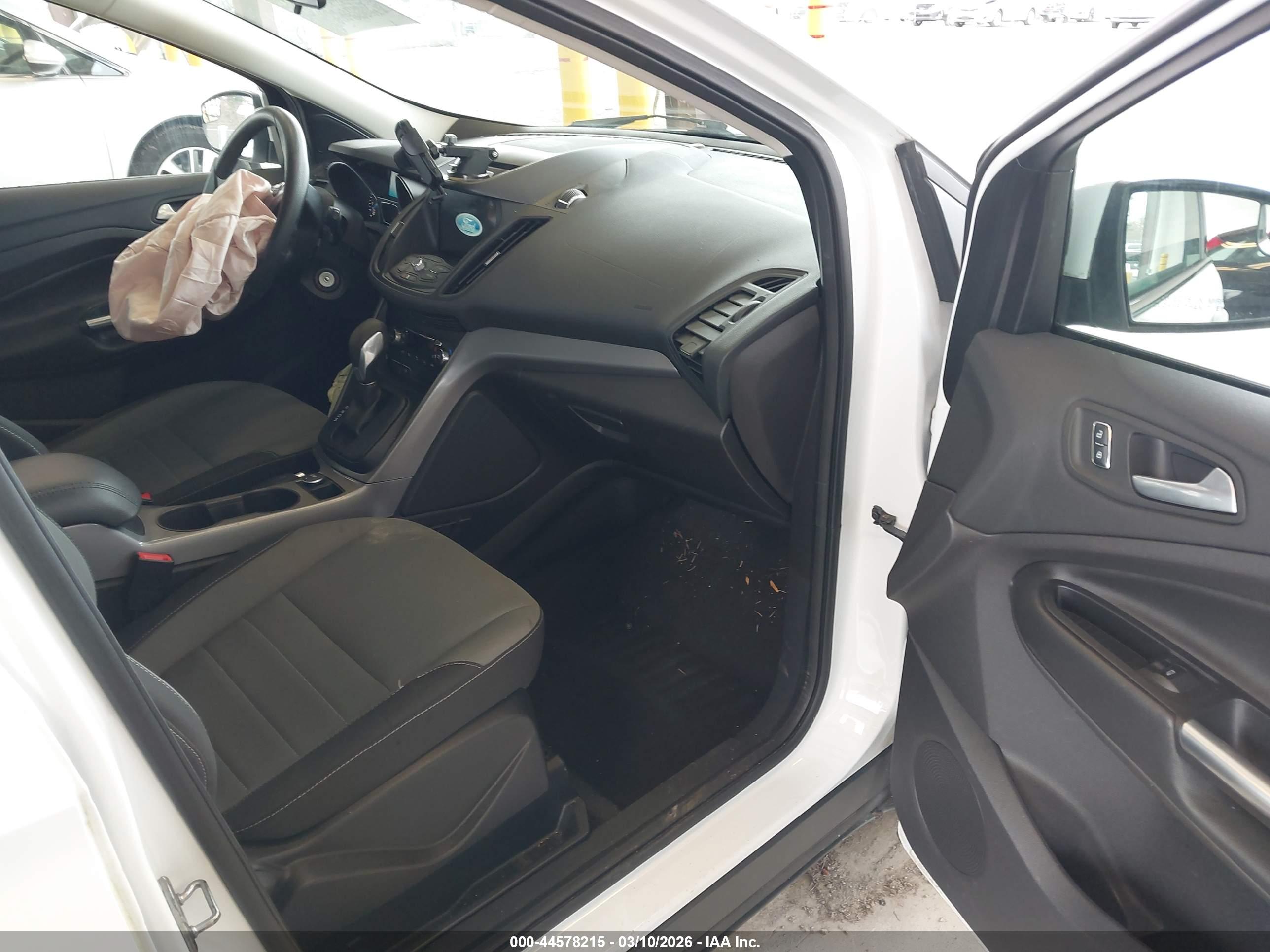 FORD ESCAPE image 5