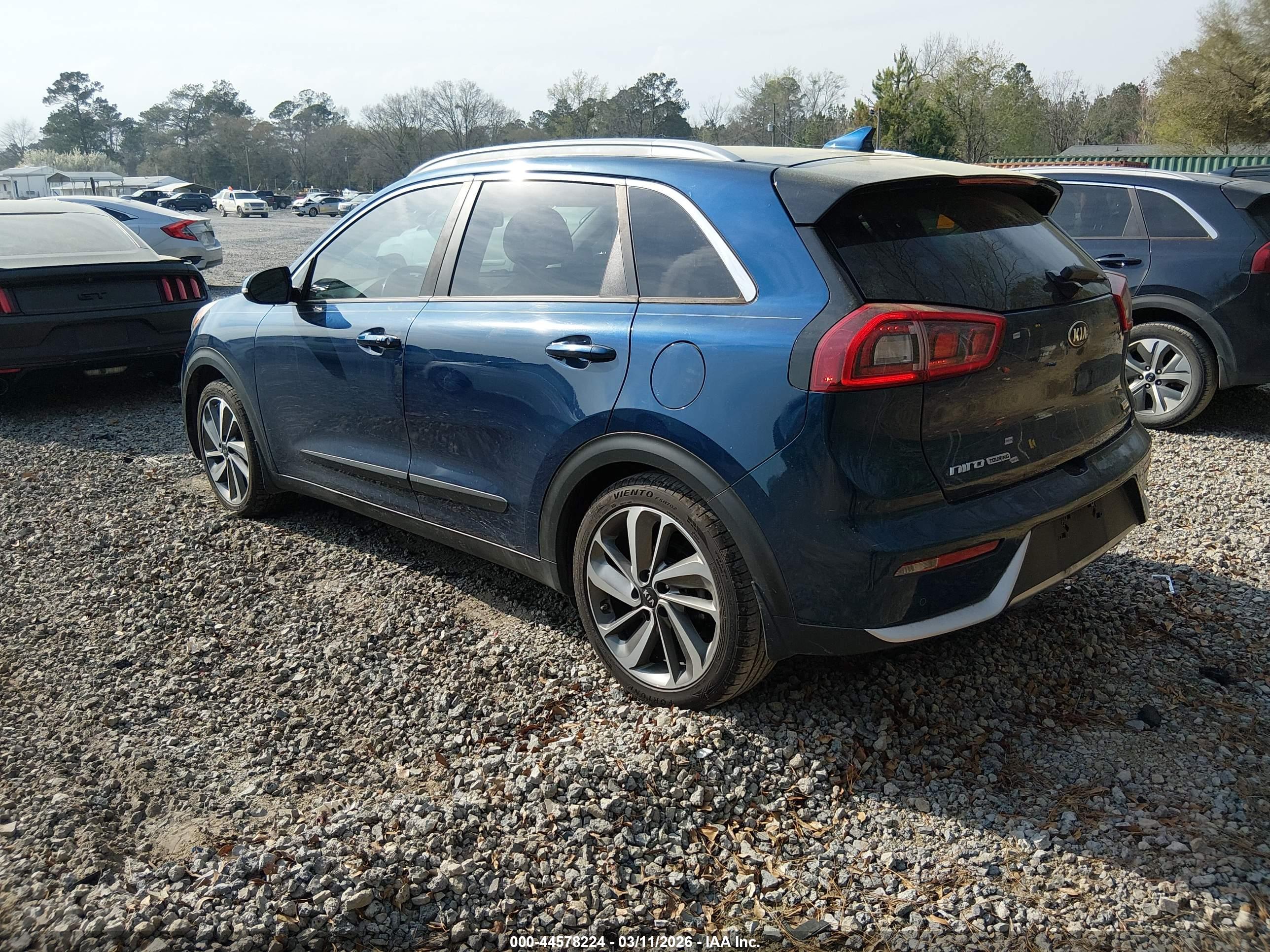 KIA NIRO image 3