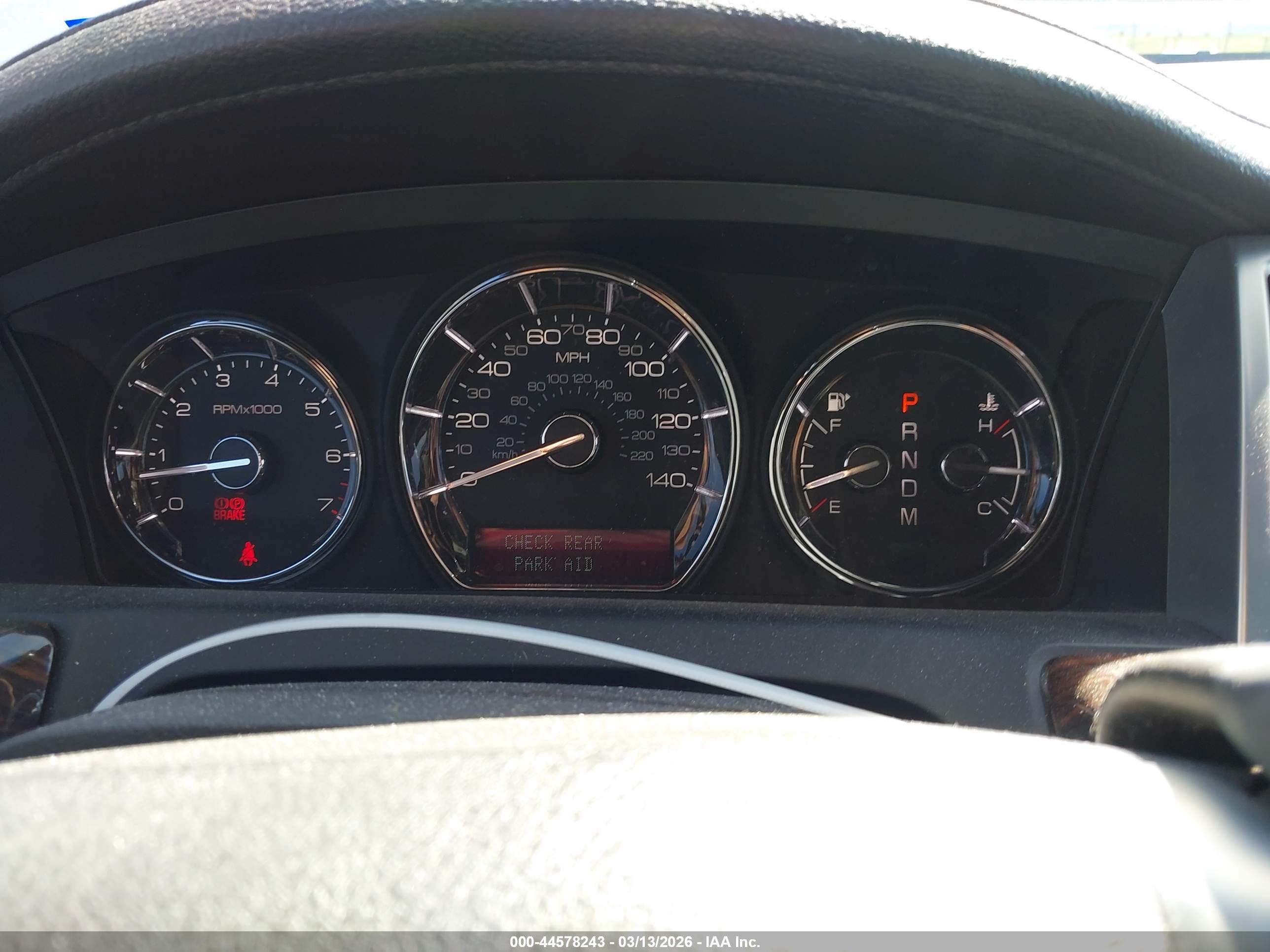 LINCOLN MKS image 7