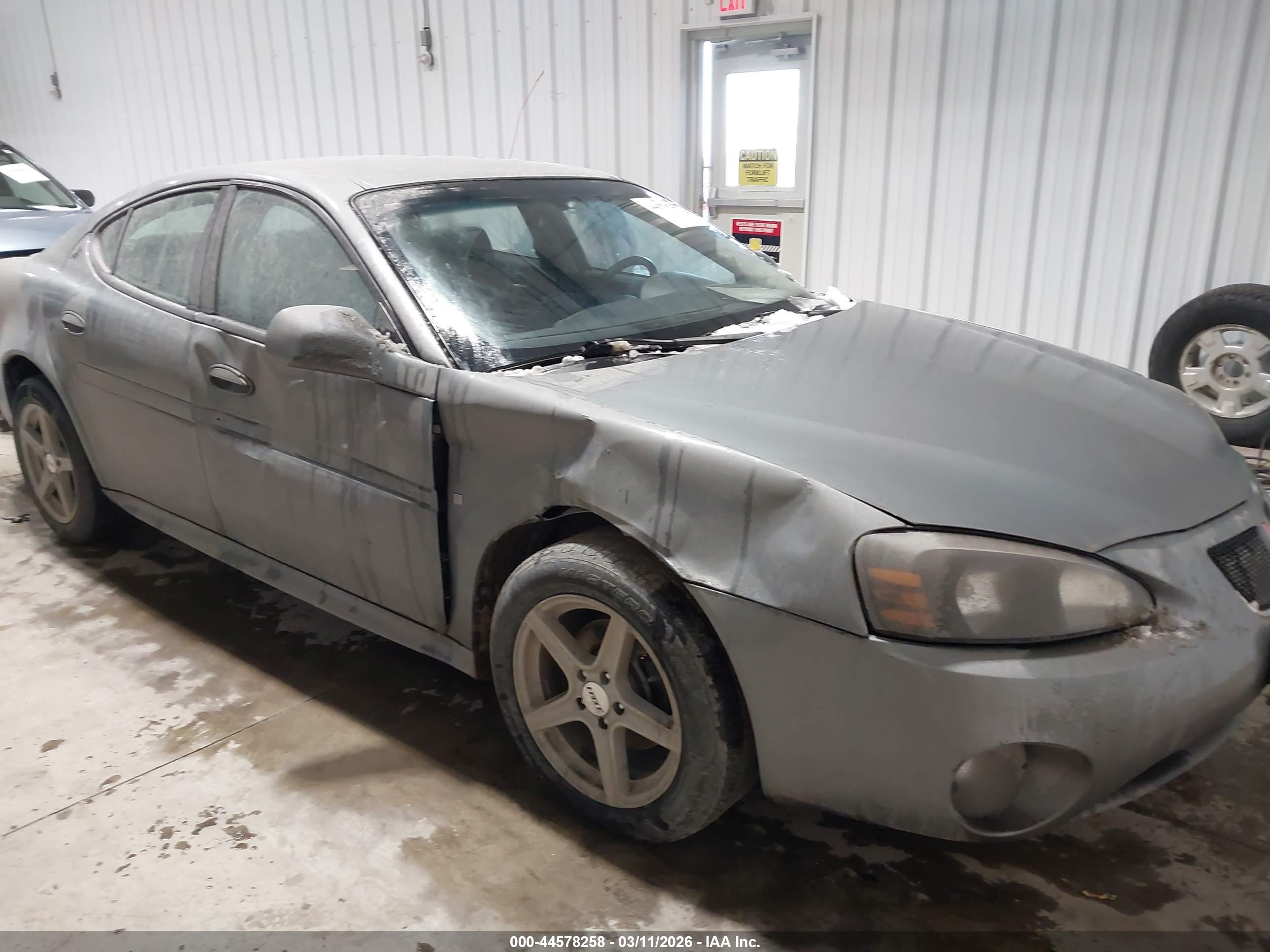 PONTIAC GRAND image 6