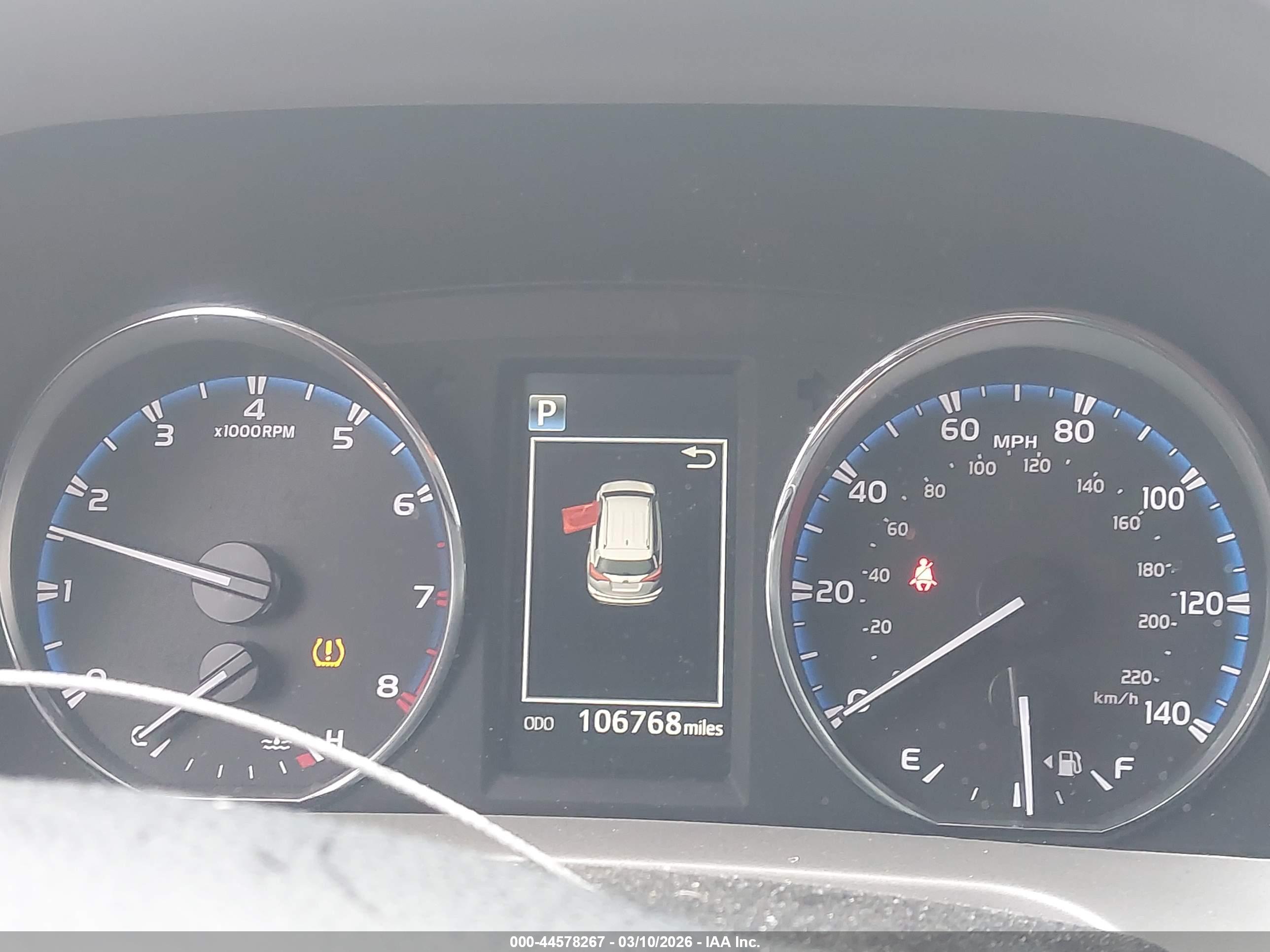 TOYOTA RAV4 image 7