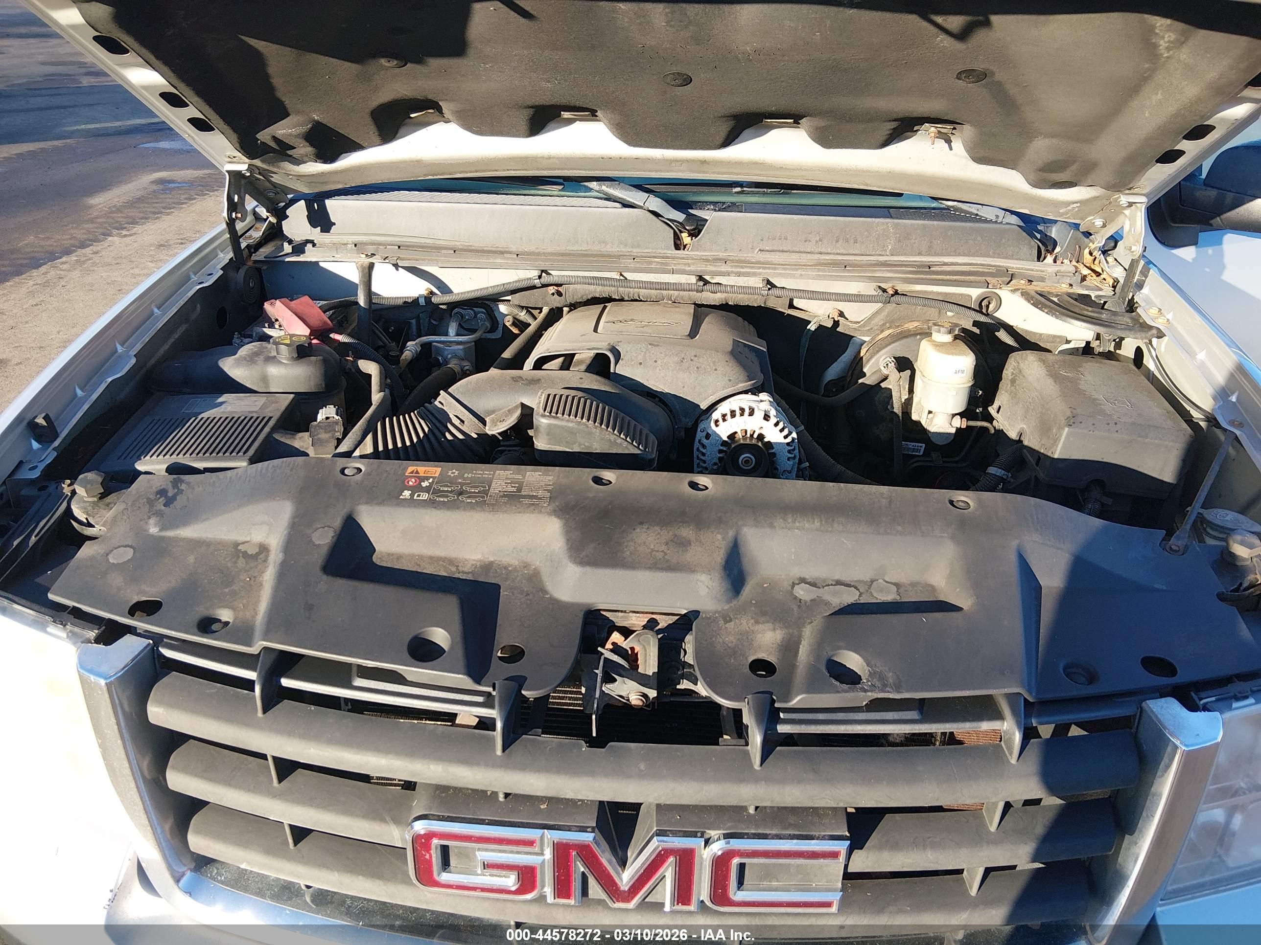 GMC SIERRA image 10