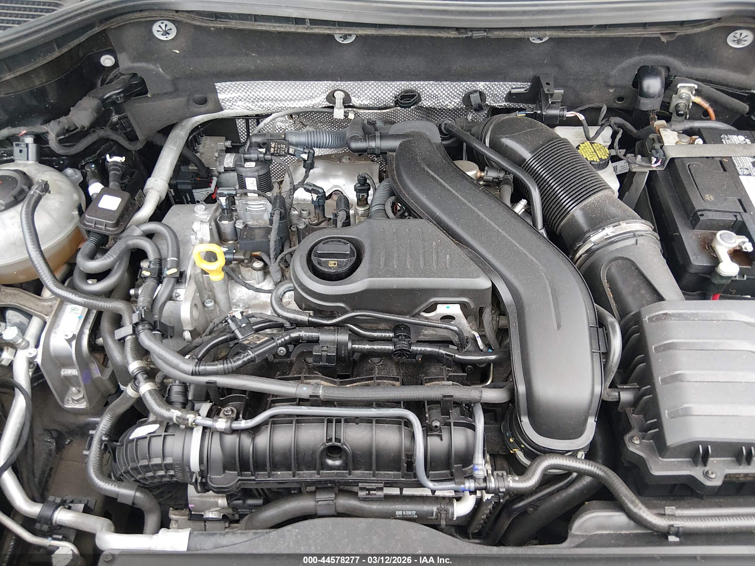 VOLKSWAGEN TAOS image 10