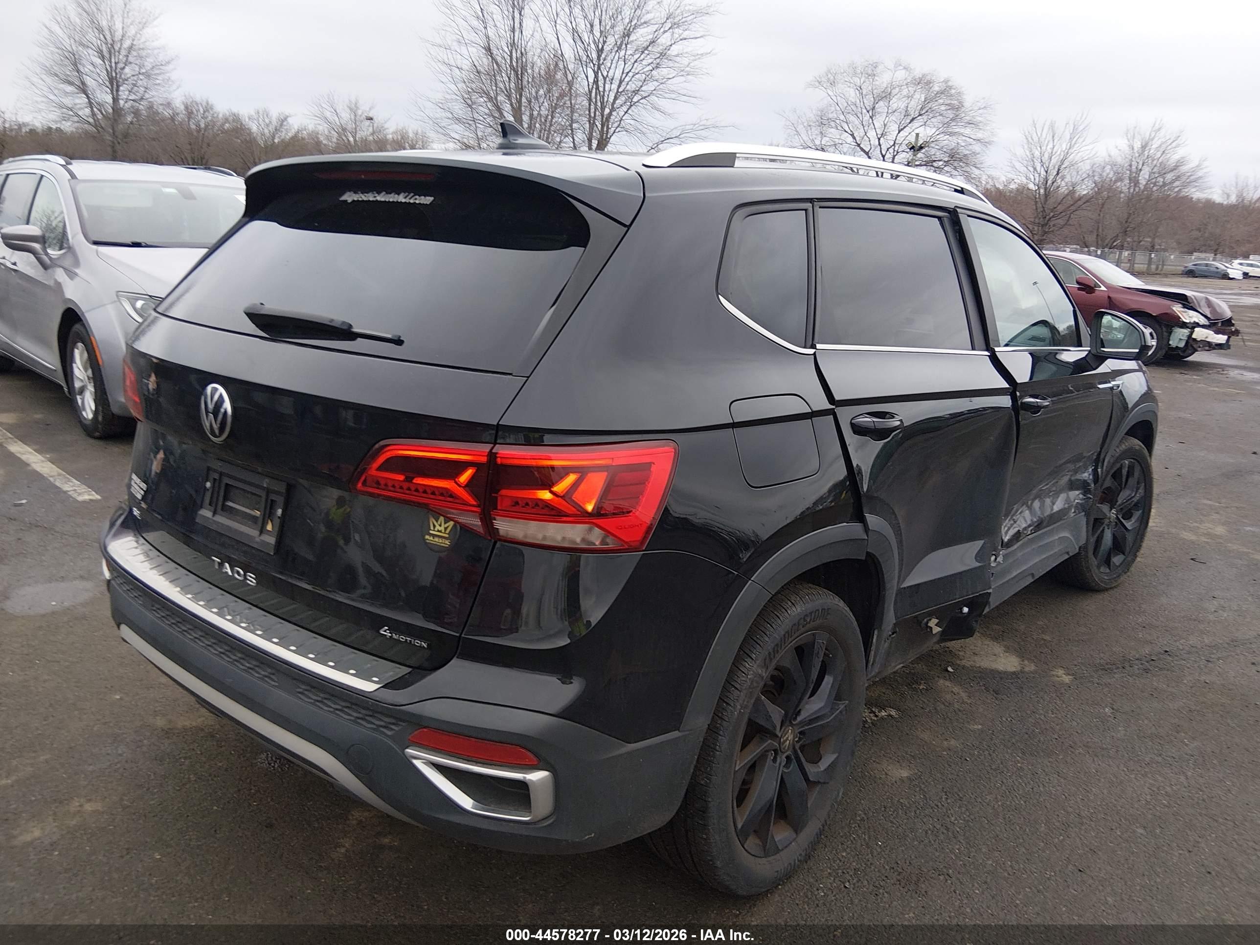 VOLKSWAGEN TAOS image 4