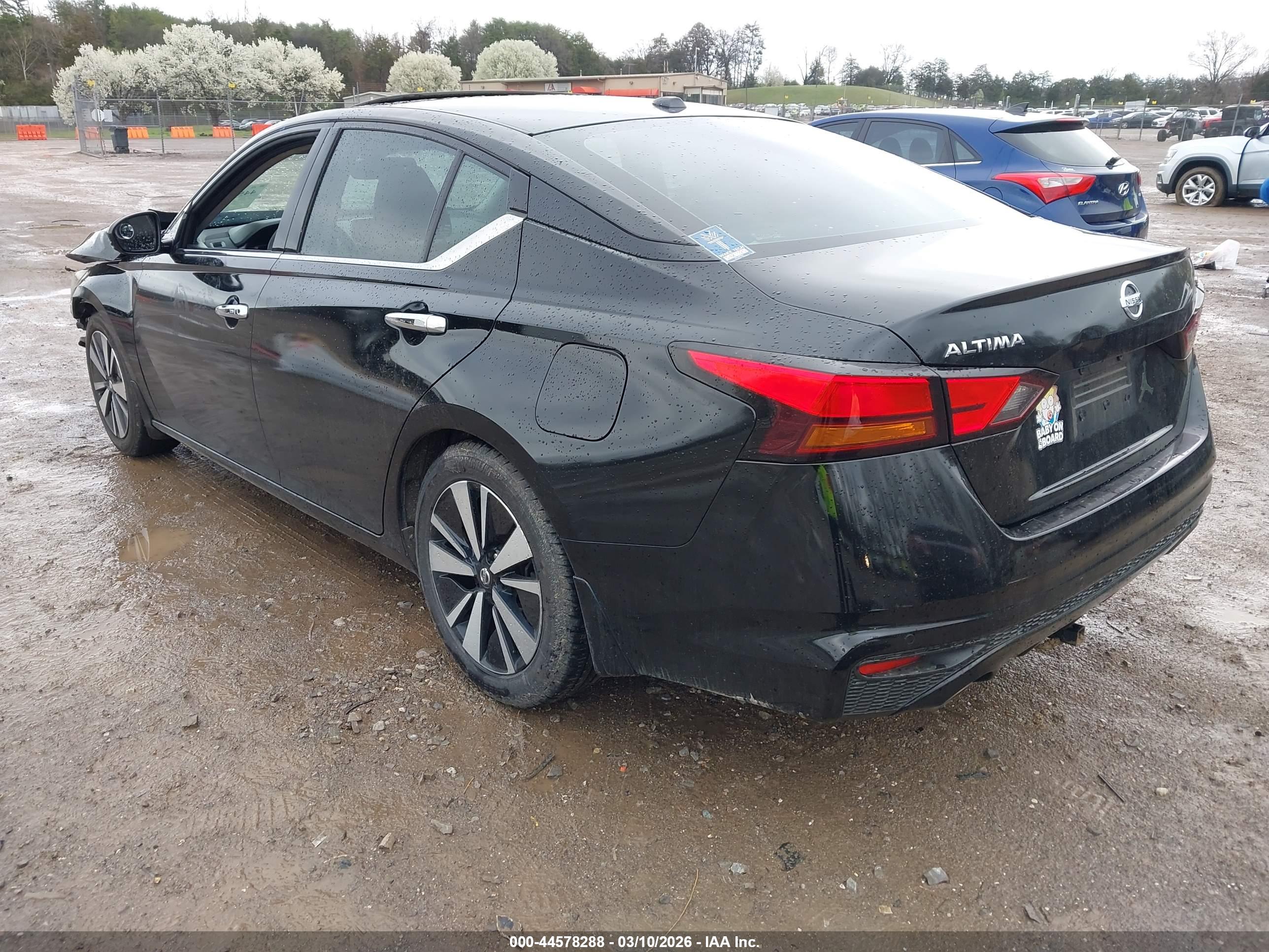 NISSAN ALTIMA image 3
