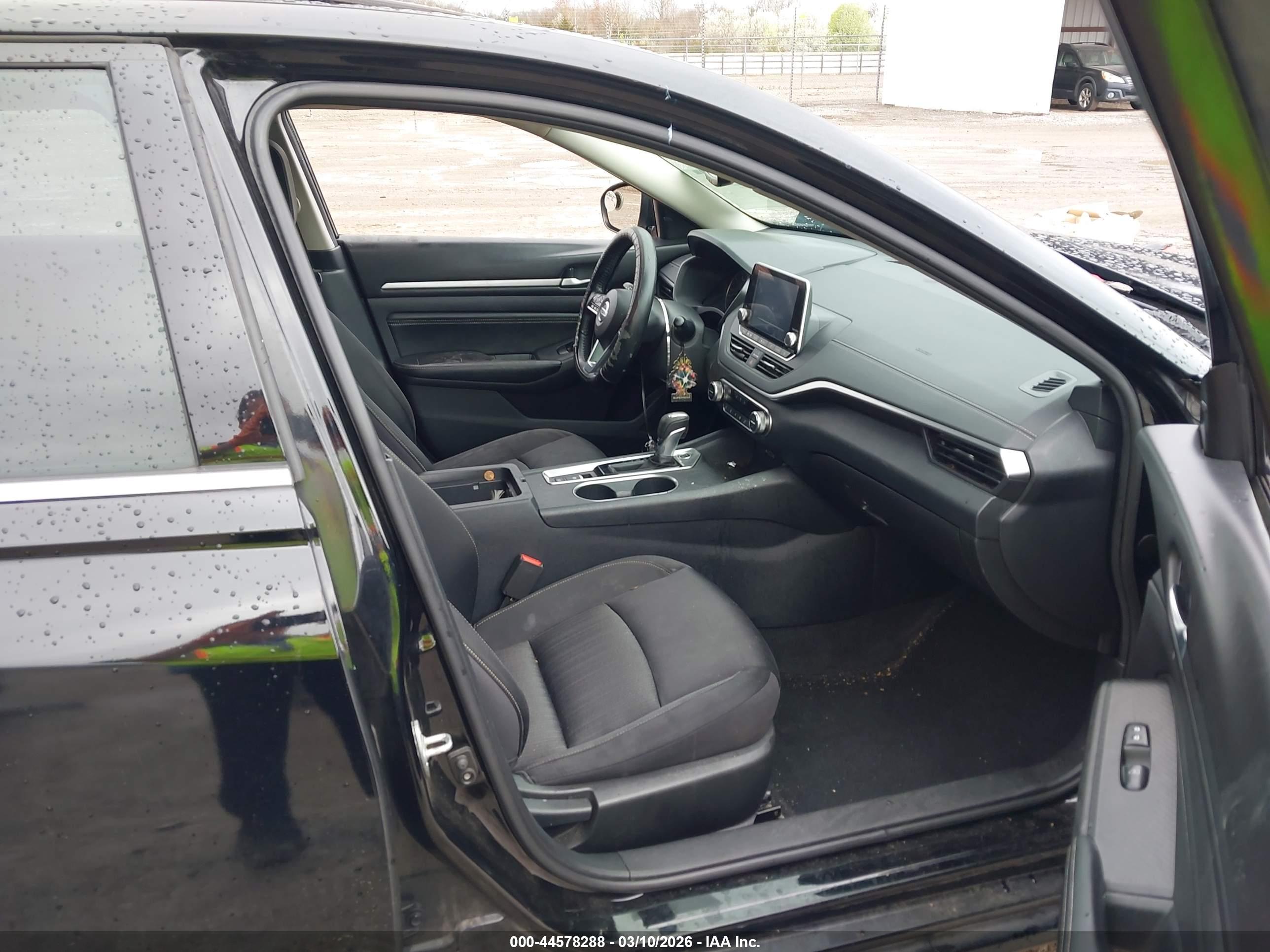 NISSAN ALTIMA image 5