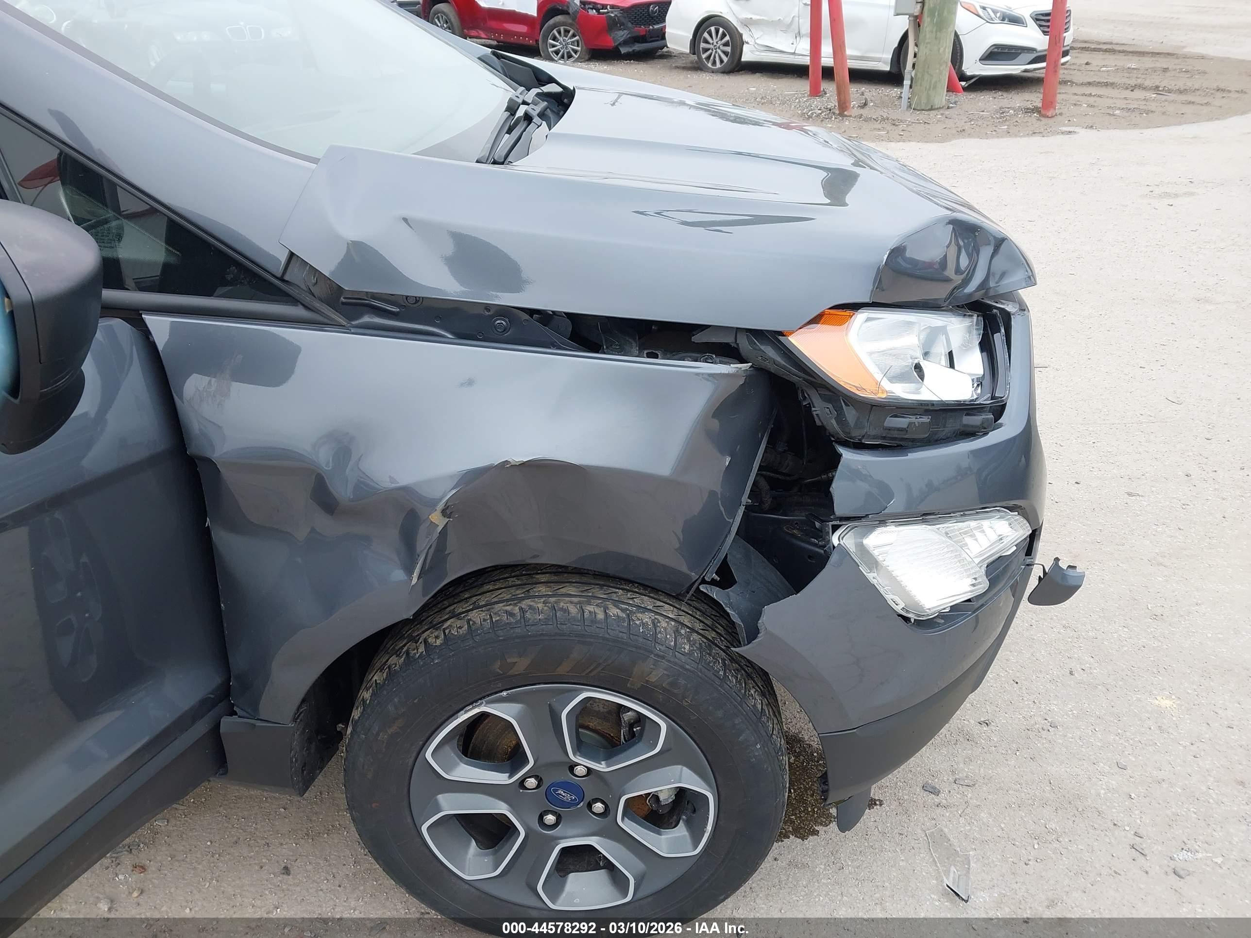 FORD ECOSPORT image 6