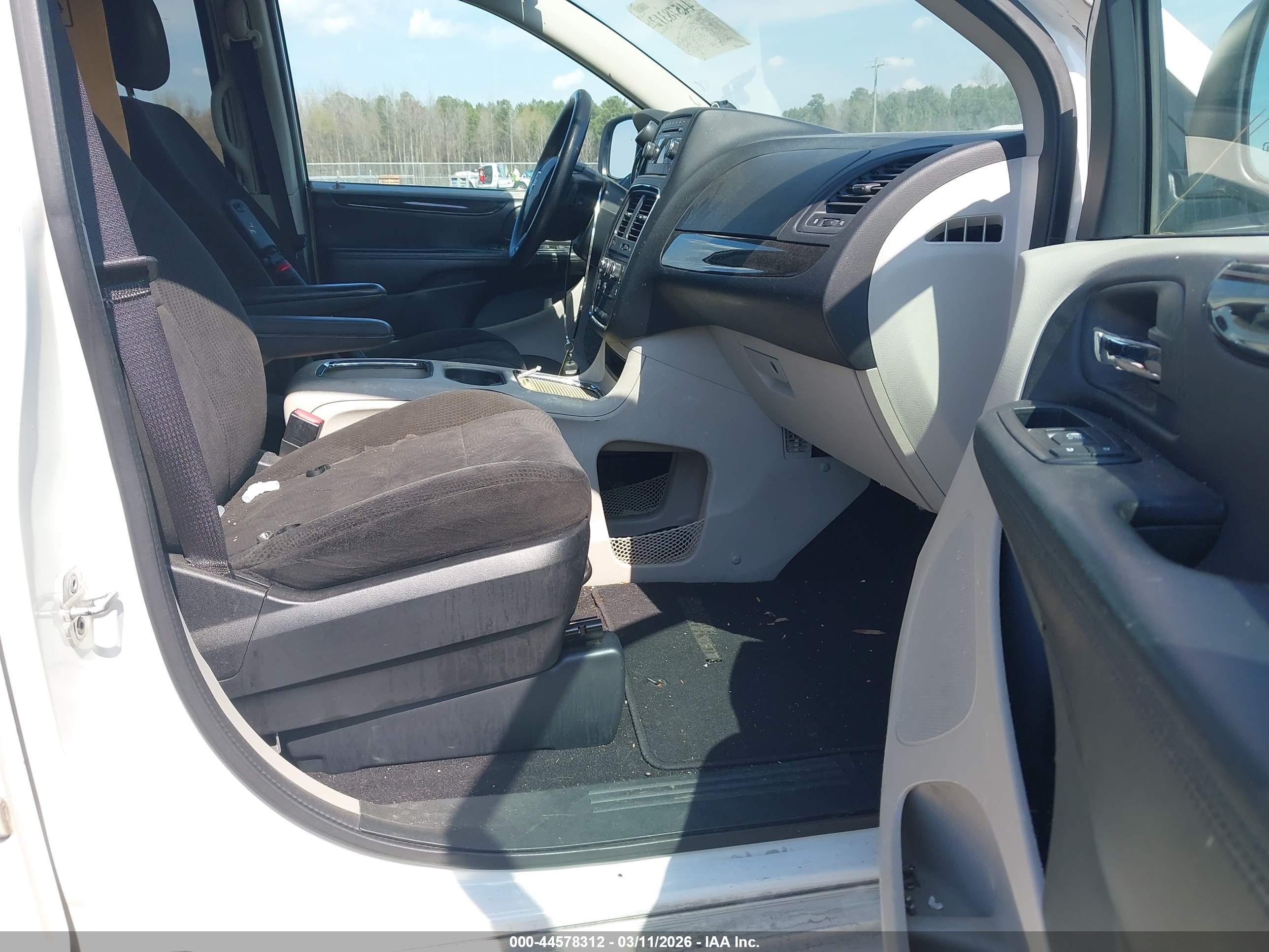 DODGE GRAND image 5