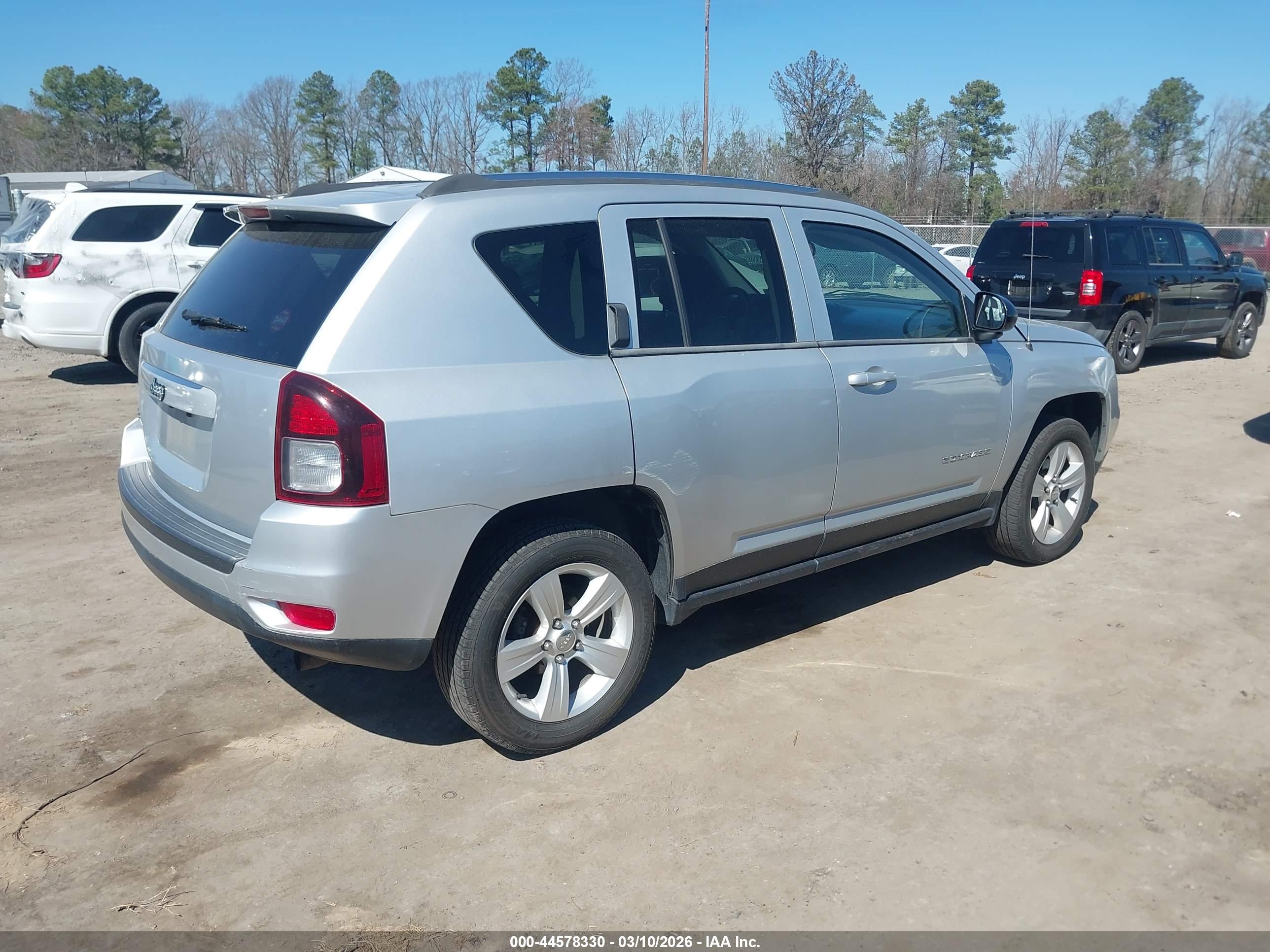 JEEP COMPASS image 4
