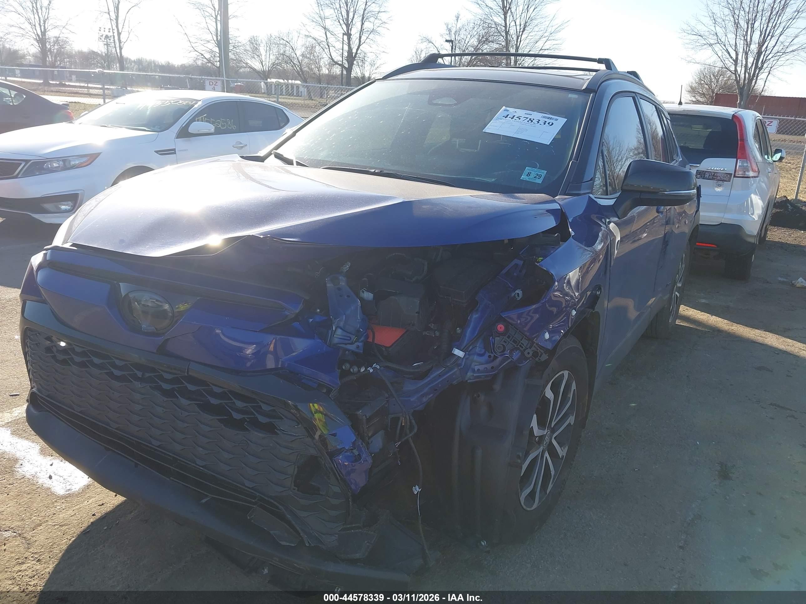 TOYOTA COROLLA image 2