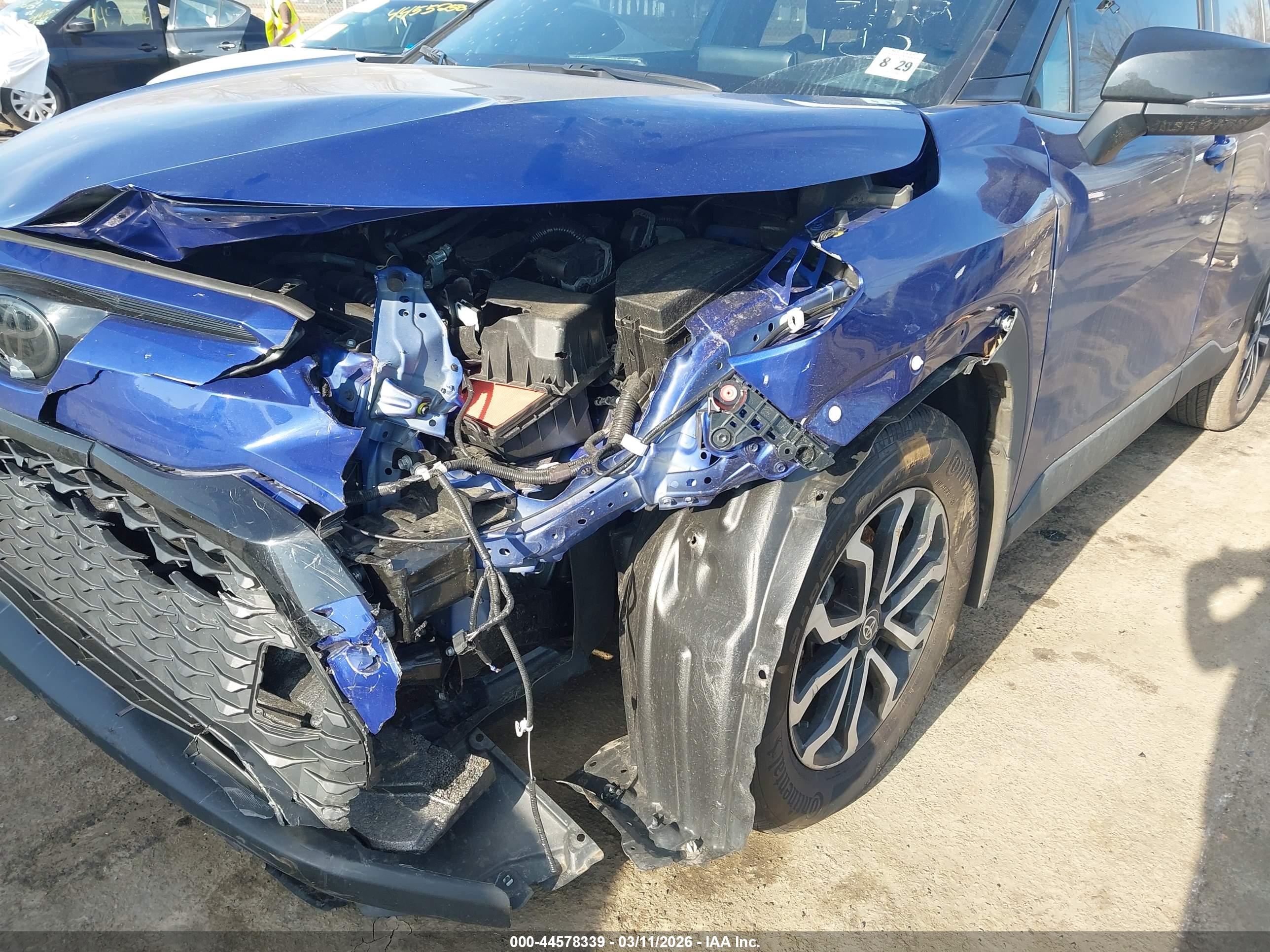 TOYOTA COROLLA image 6