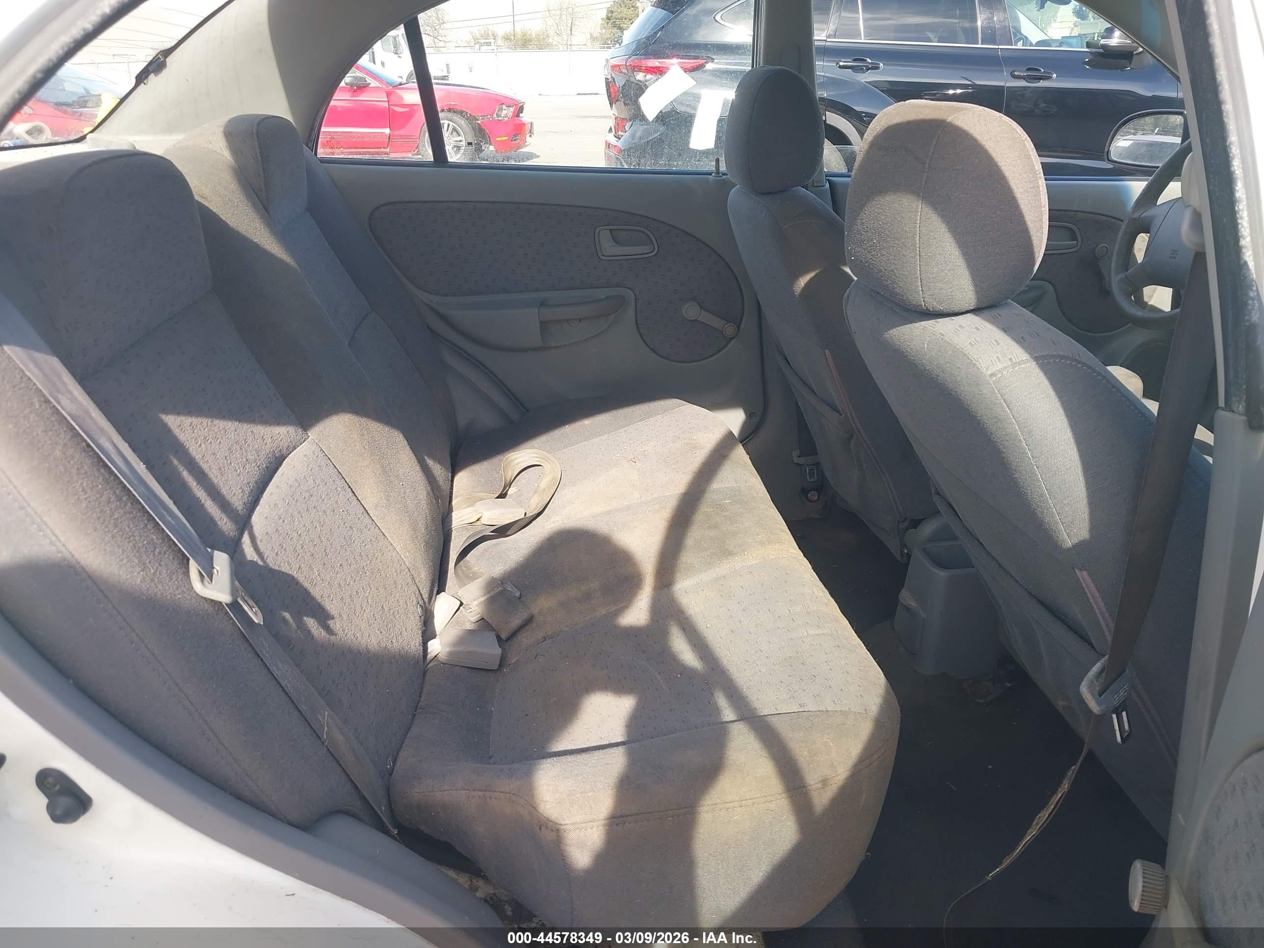 KIA RIO image 8