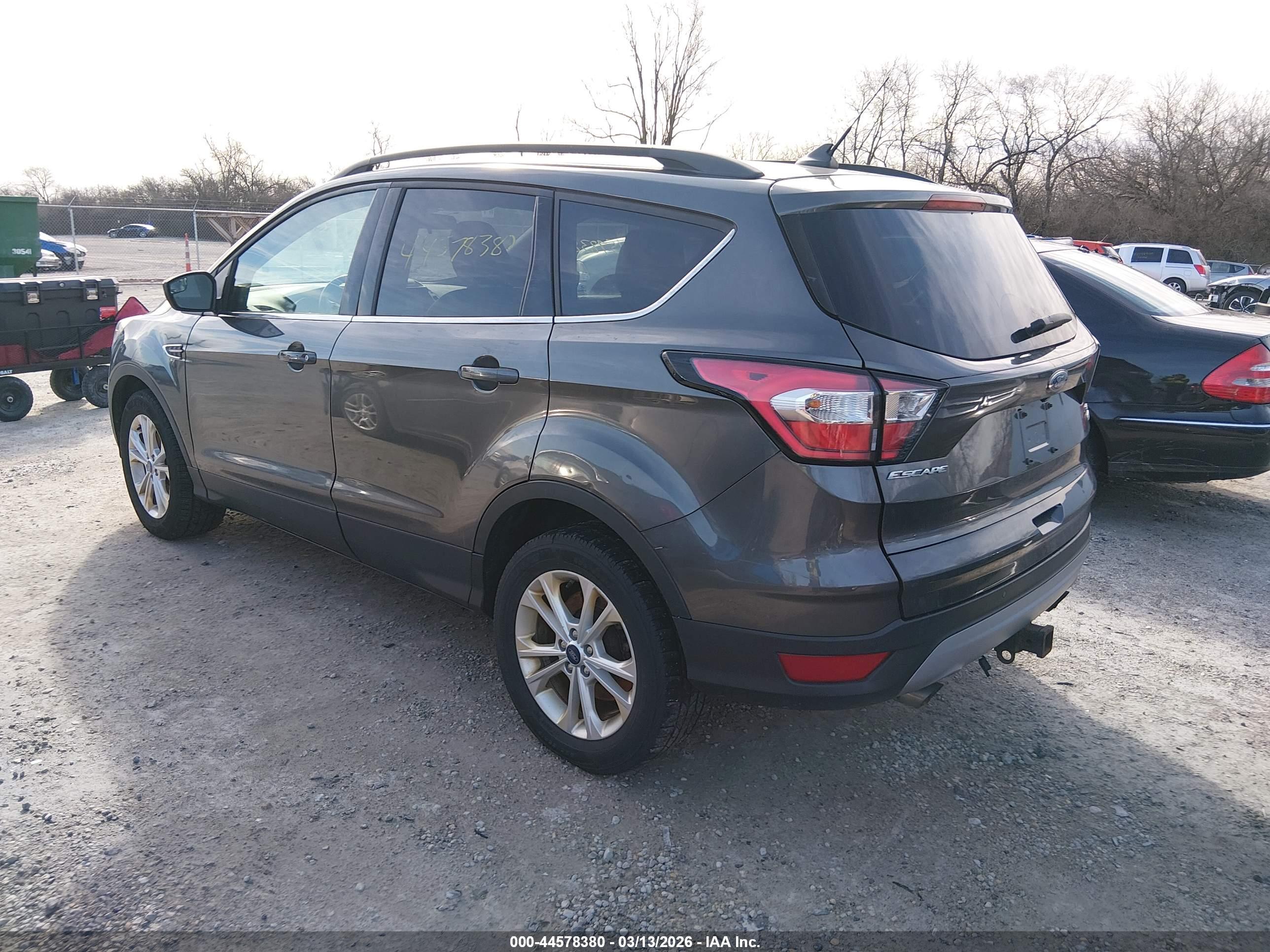 FORD ESCAPE image 3