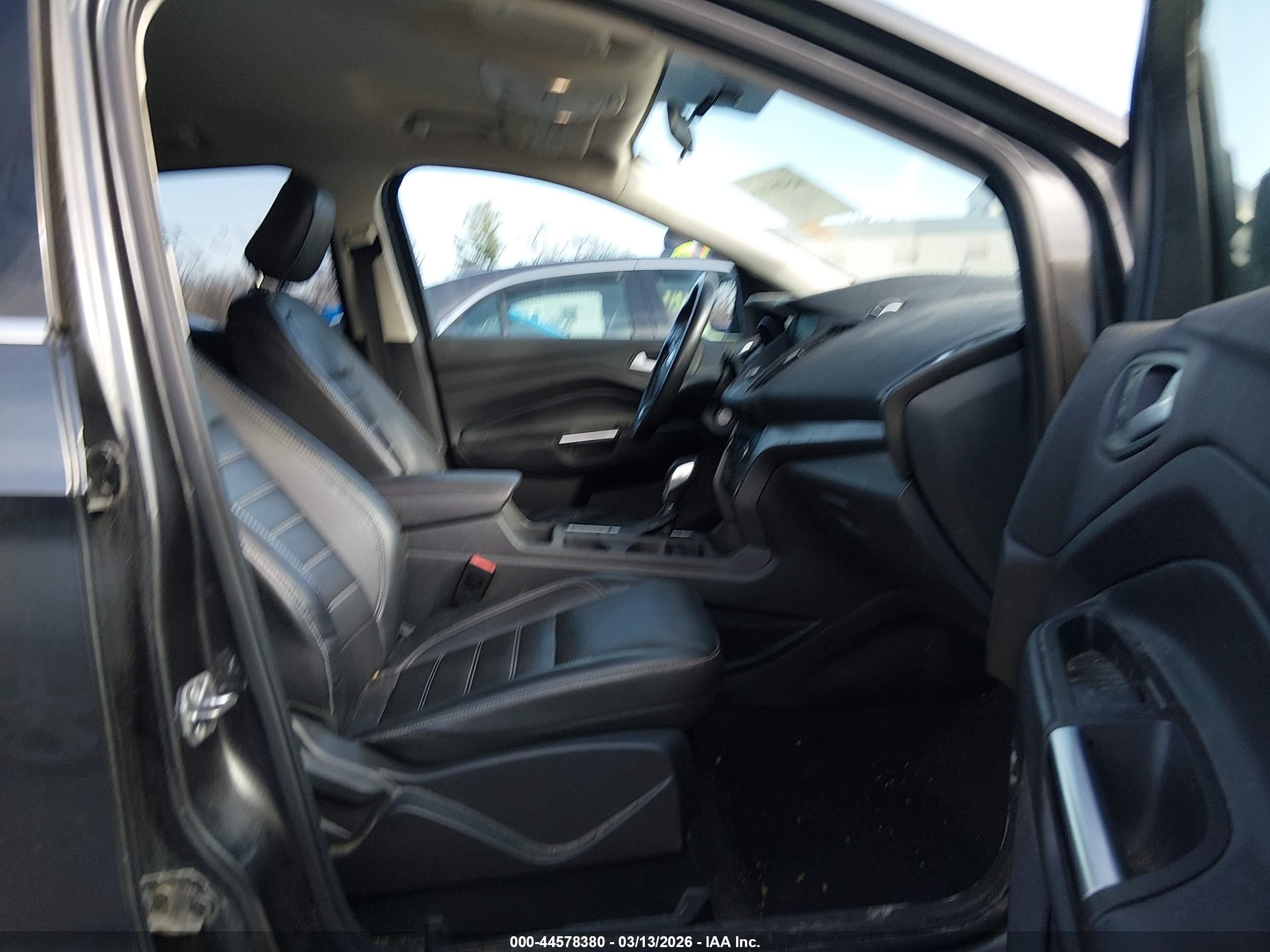 FORD ESCAPE image 5