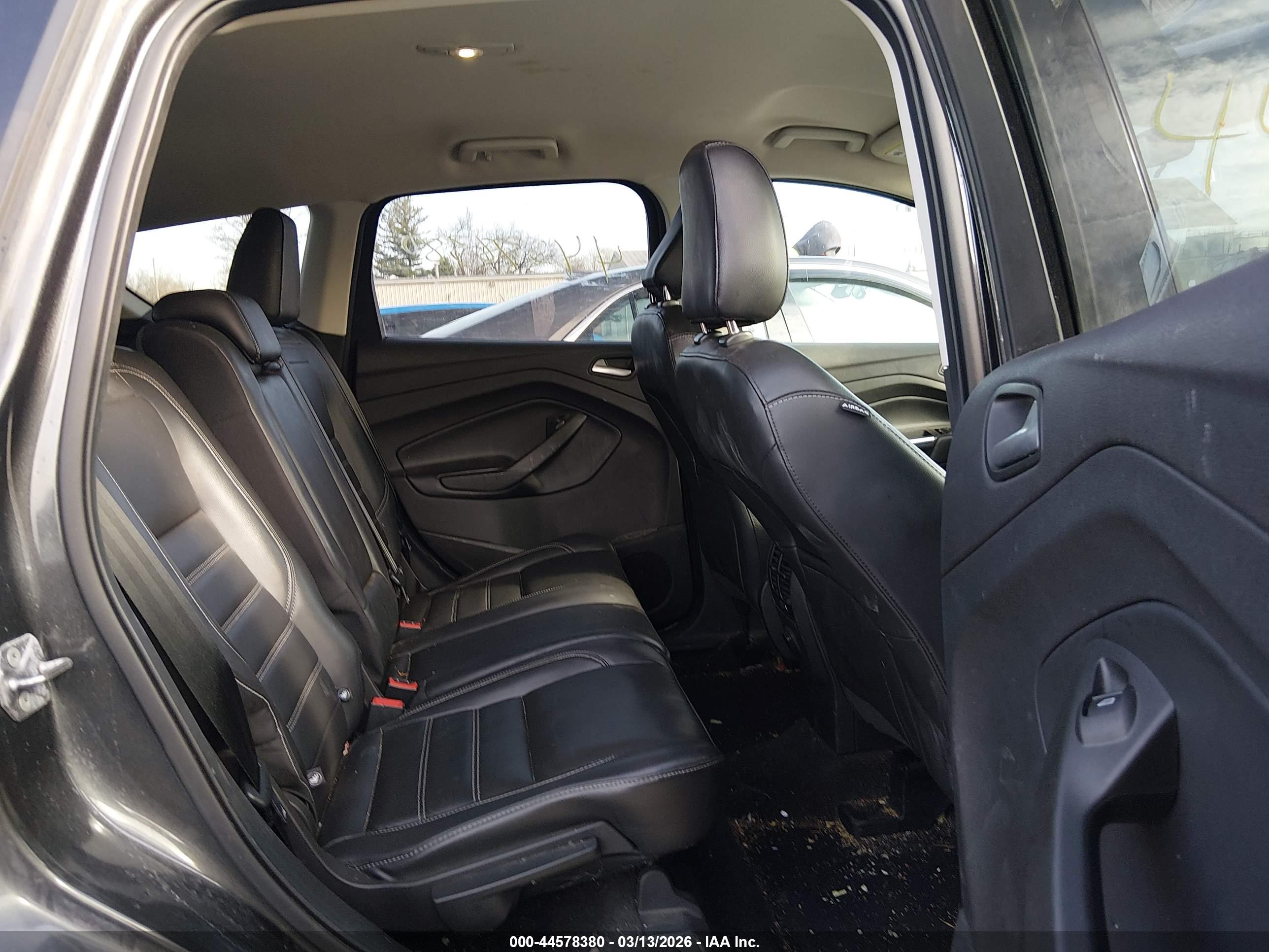 FORD ESCAPE image 8