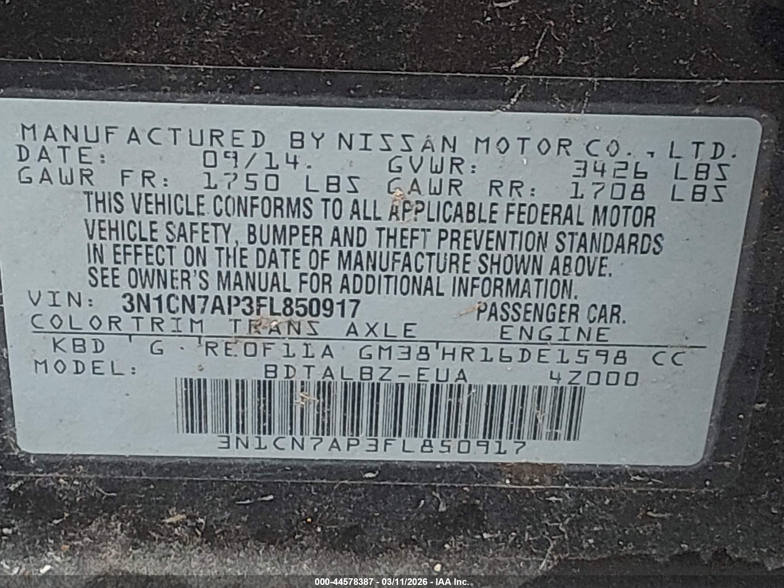 NISSAN VERSA image 9